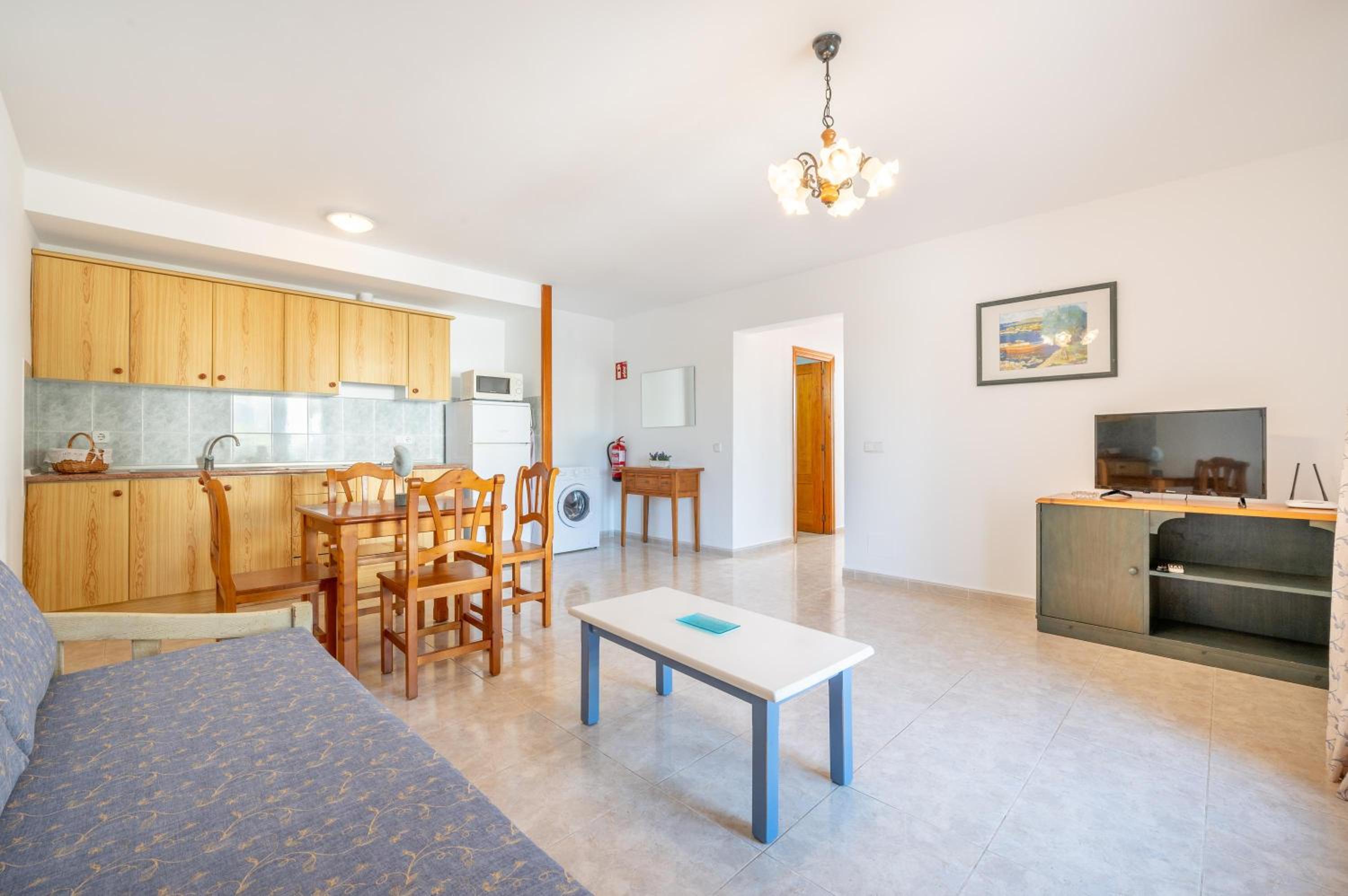 Superior One-Bedroom Apartment with Balcony photo 2