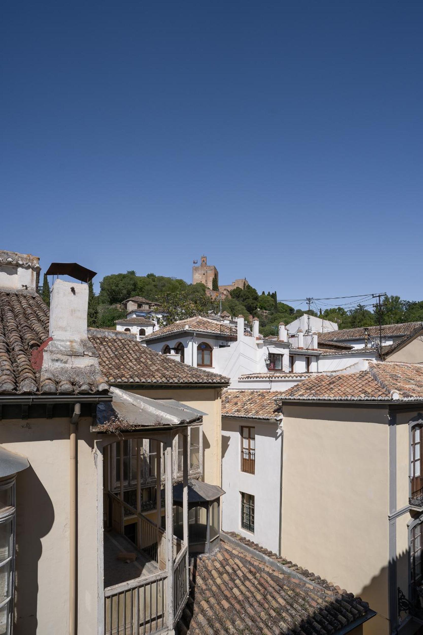 Premium Alhambra View & Jacuzzi photo 3