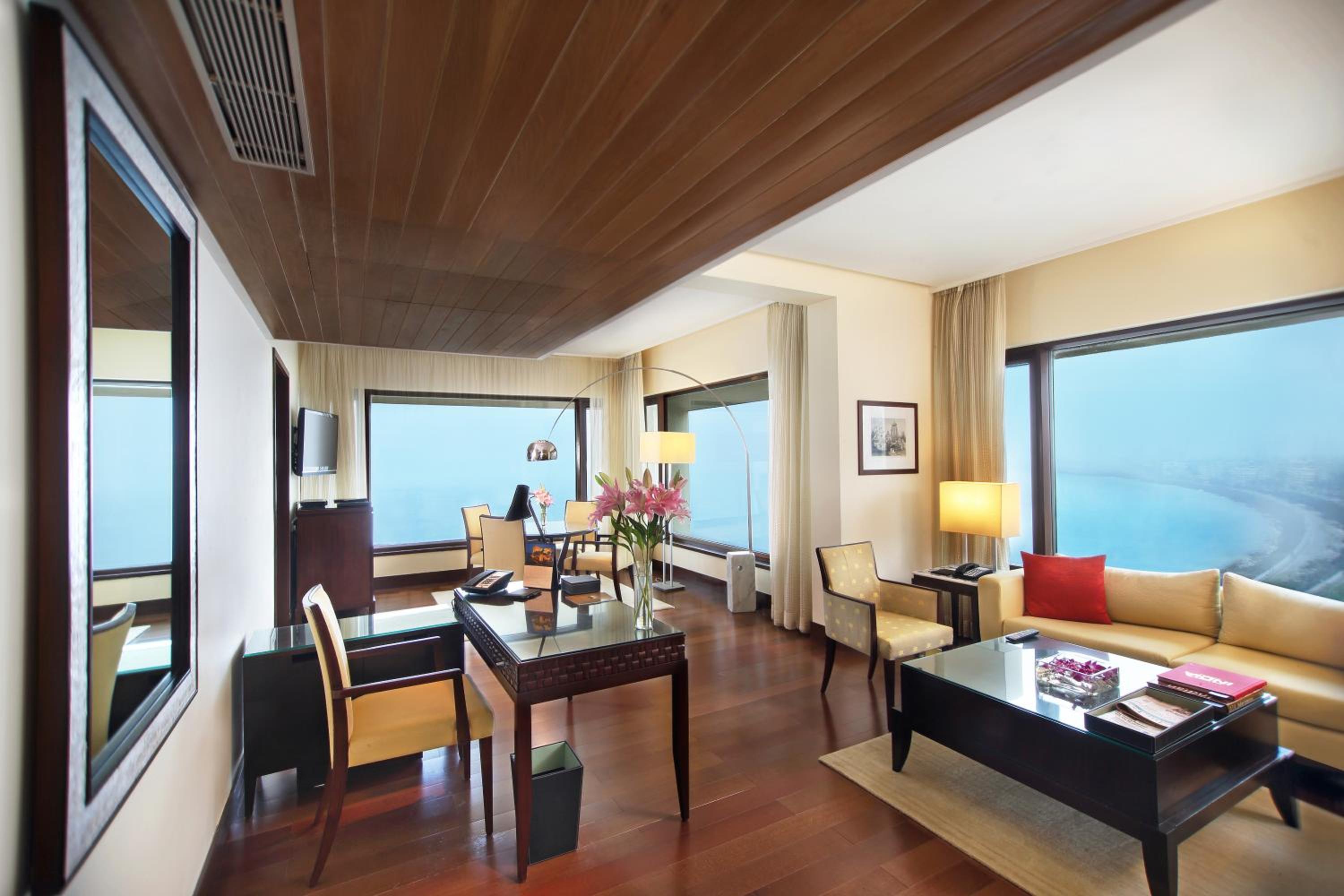 Premier Ocean View Suite  - Photo 3