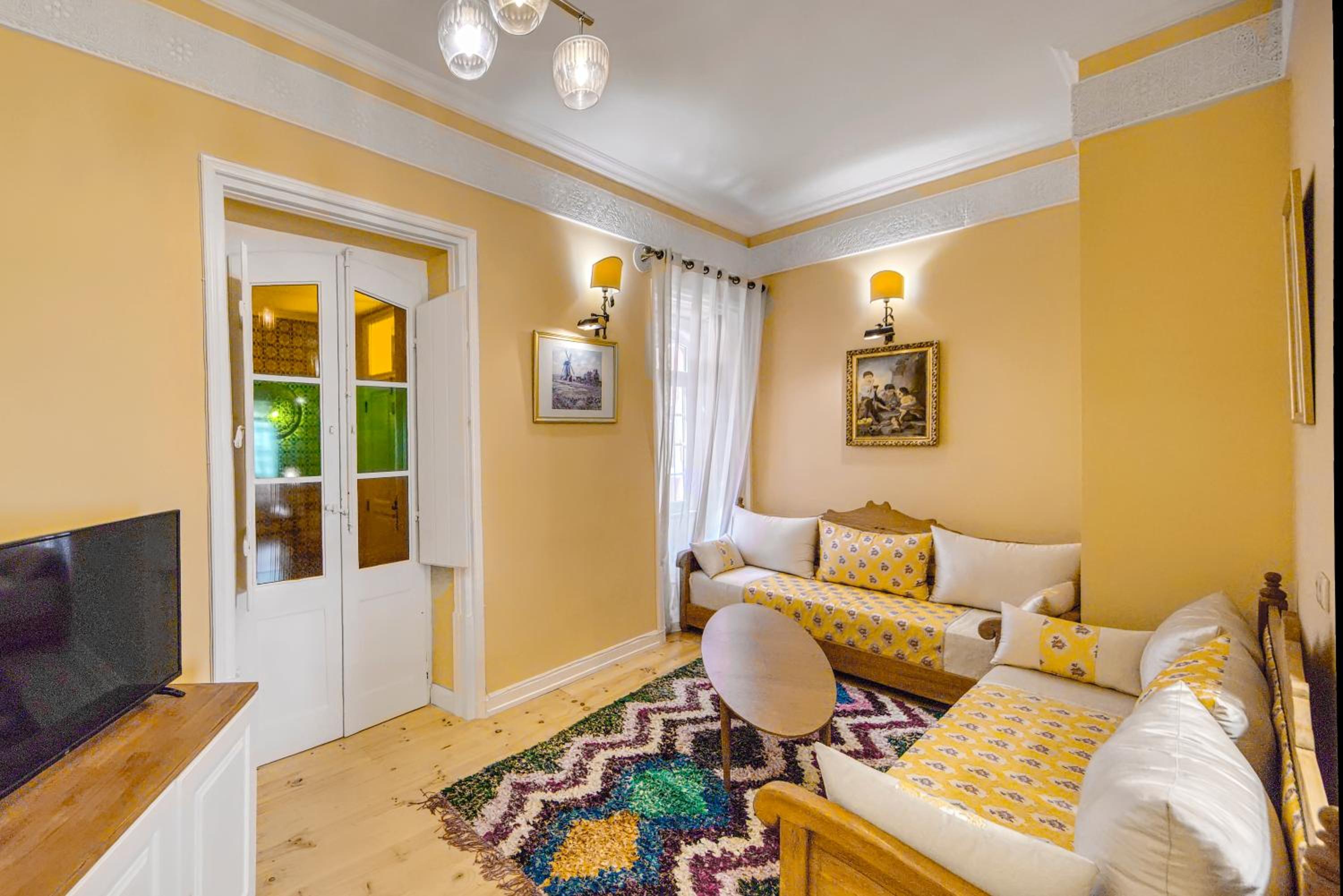Suite with City View - Photo 4