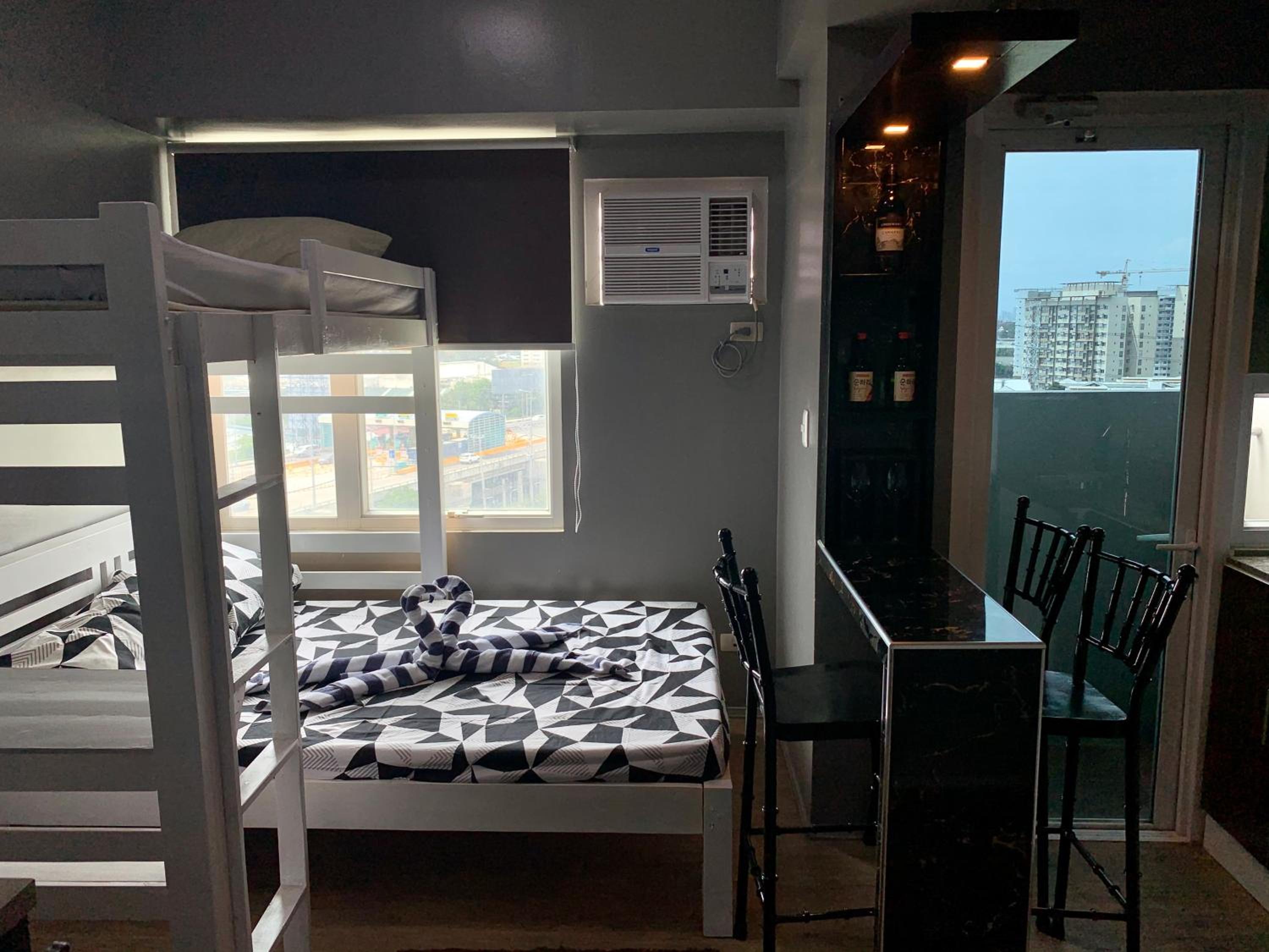 Studio Apartment - Photo 3