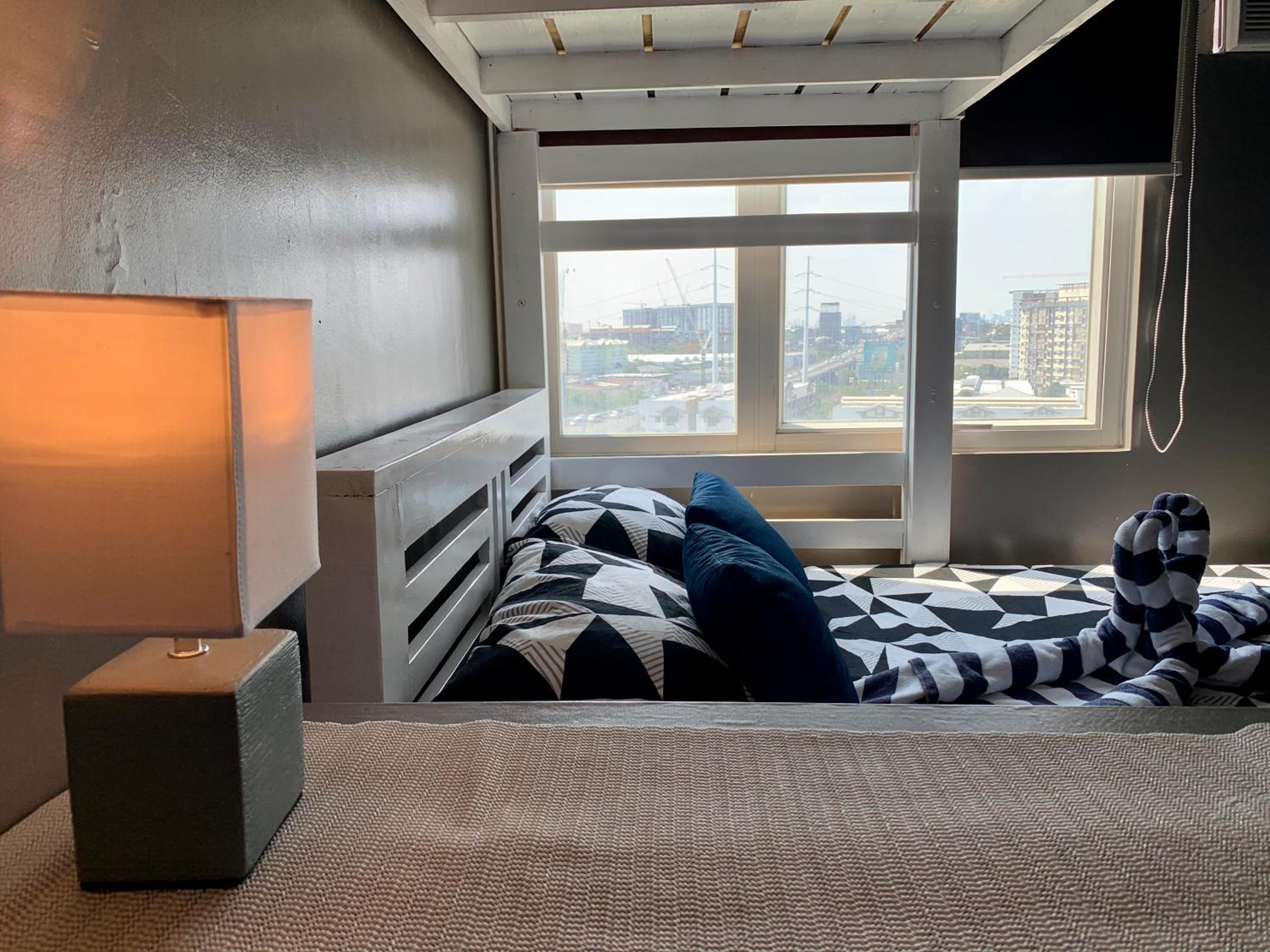 Studio Apartment - Photo 2