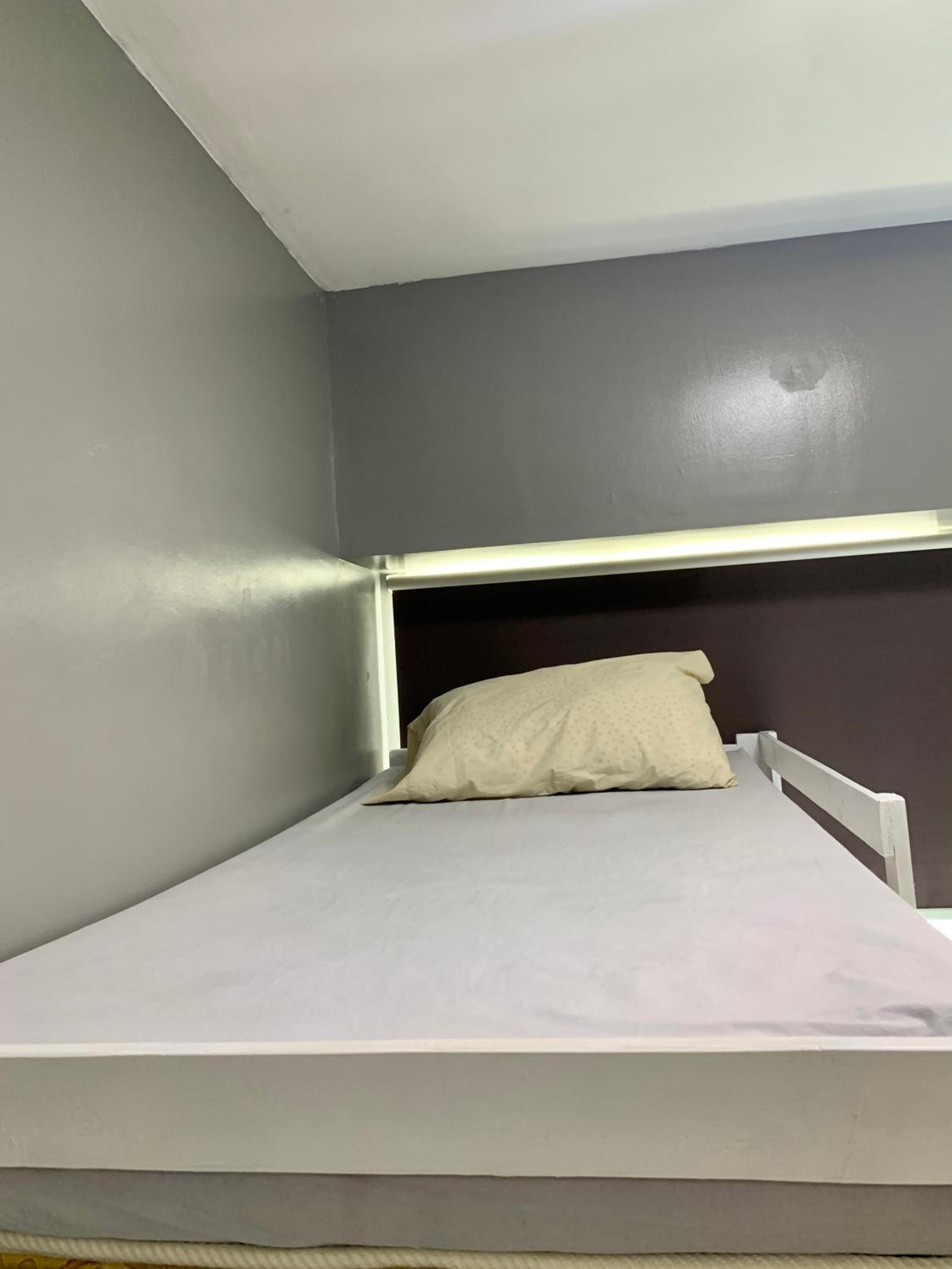 Studio Apartment - Photo 8