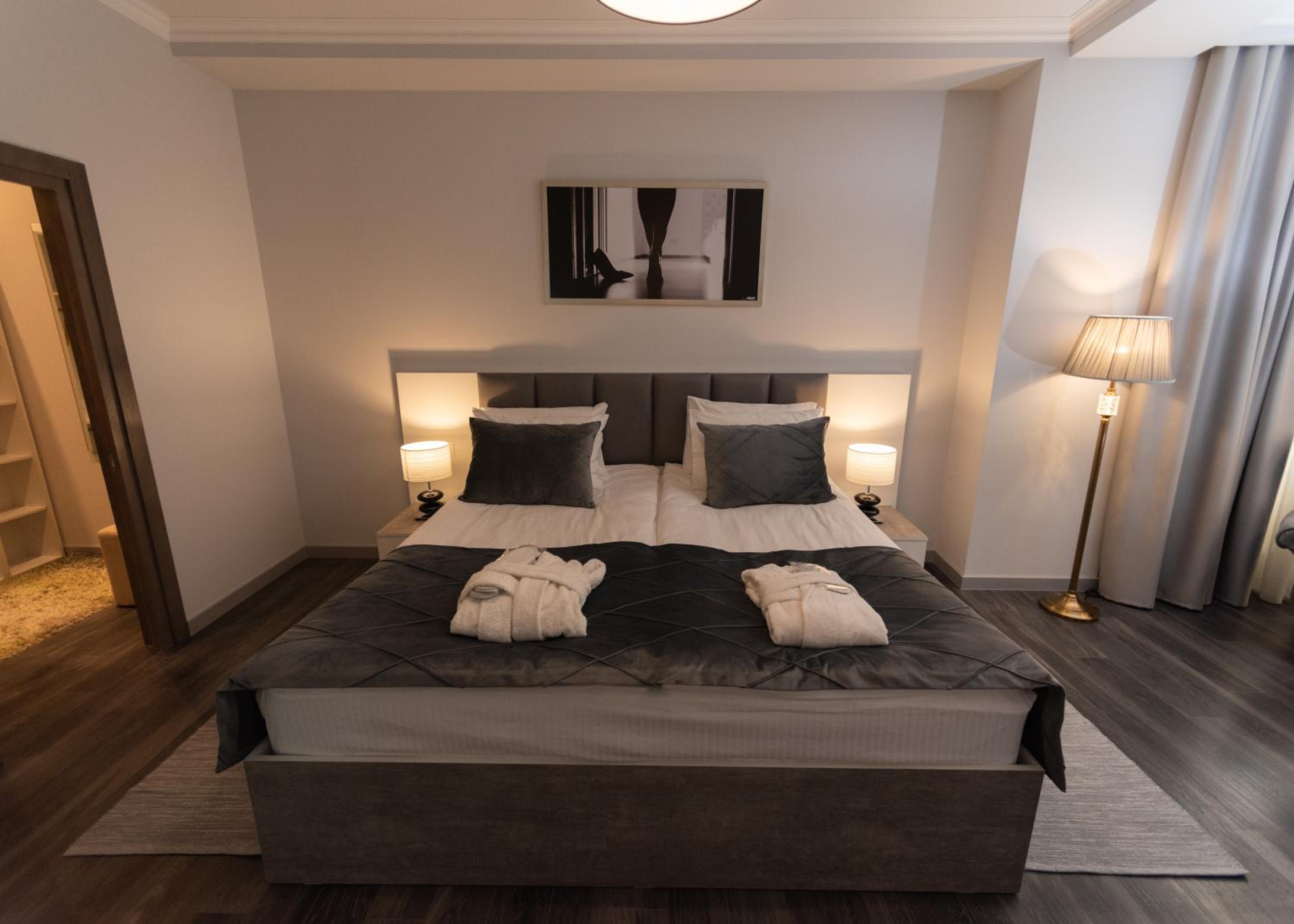 Executive Suite photo 2