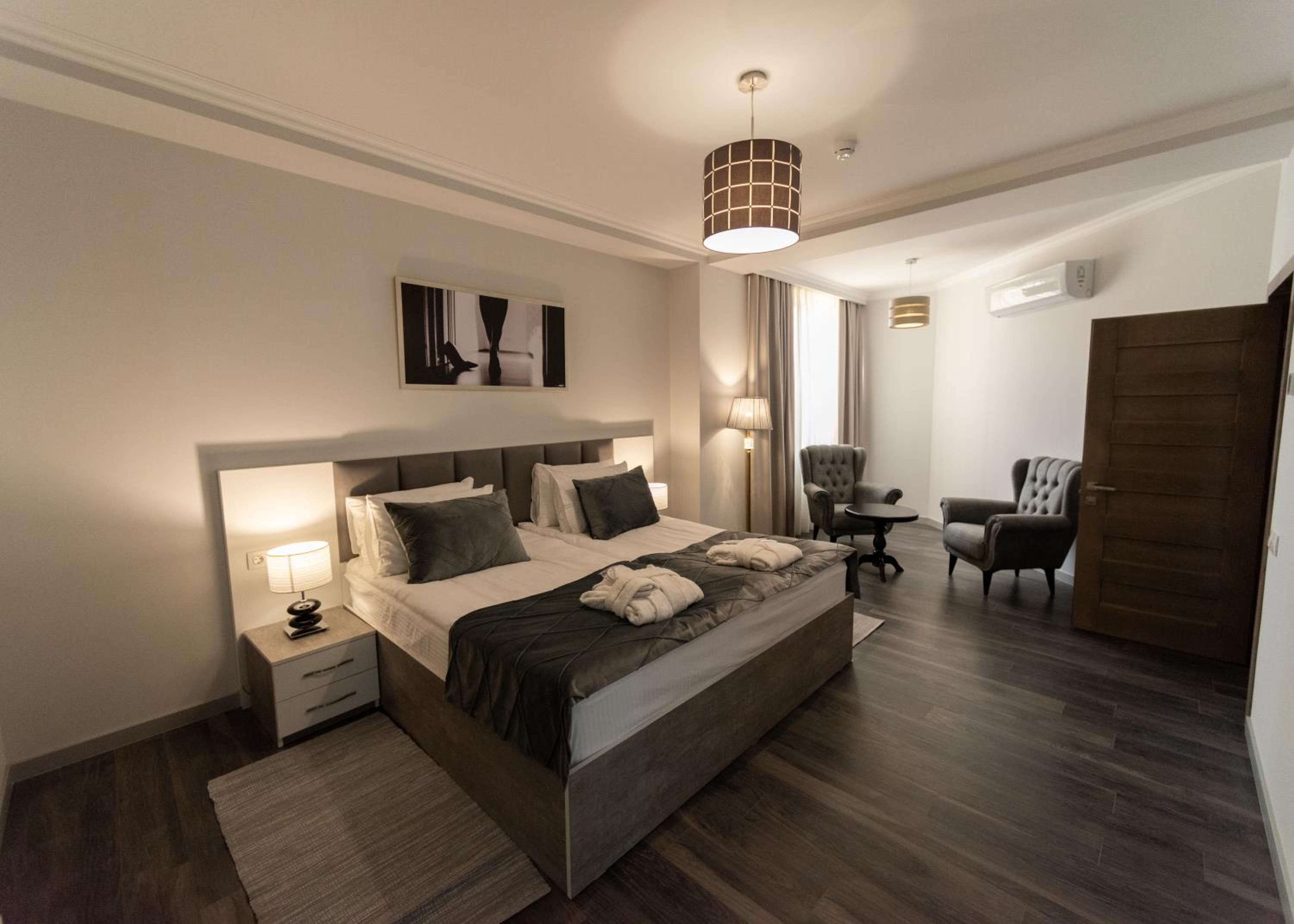 Executive Suite photo 1