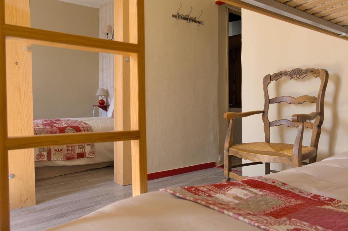 Quadruple Room with Mountain View - Photo 7
