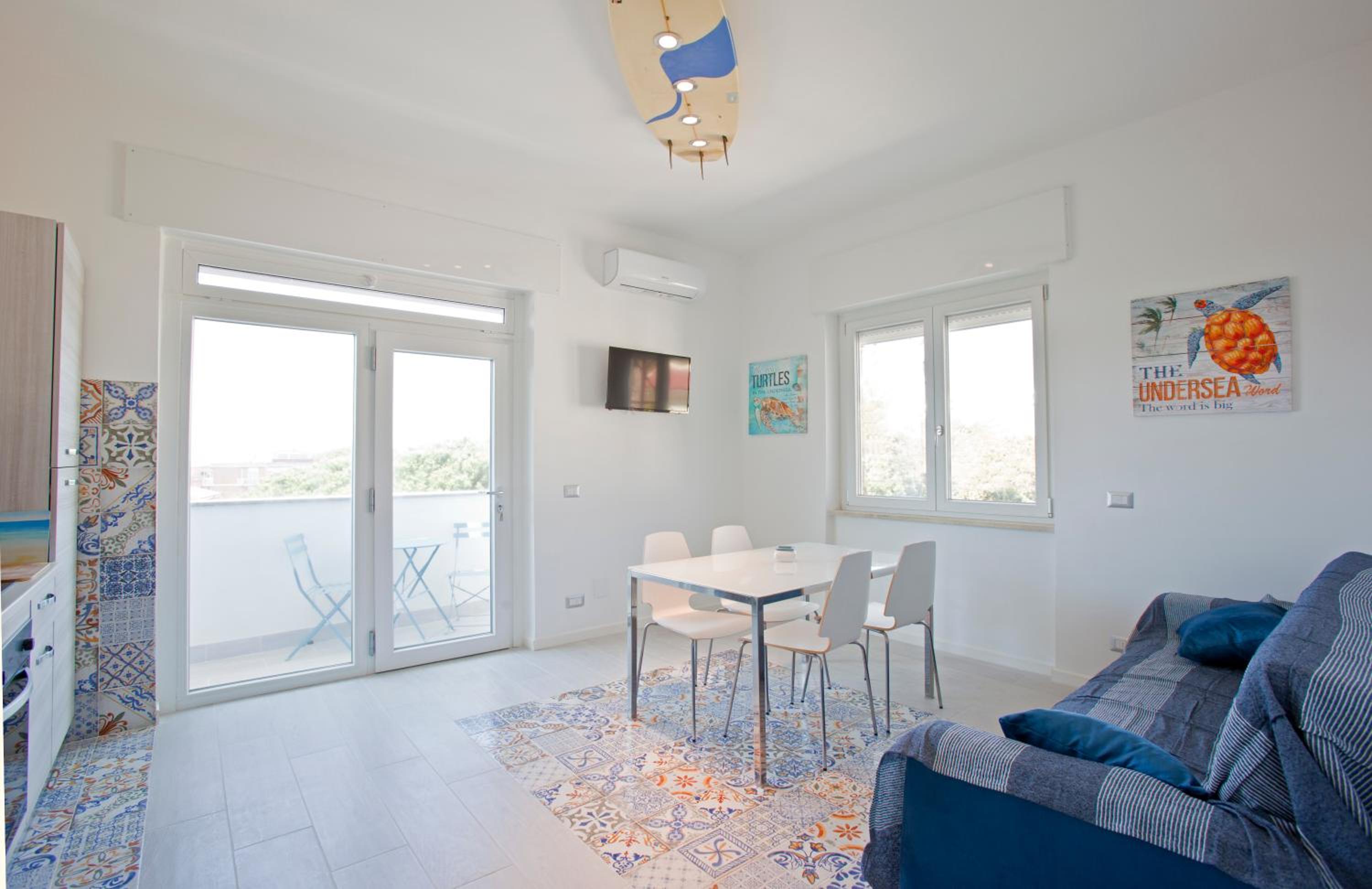 One-Bedroom House photo 1