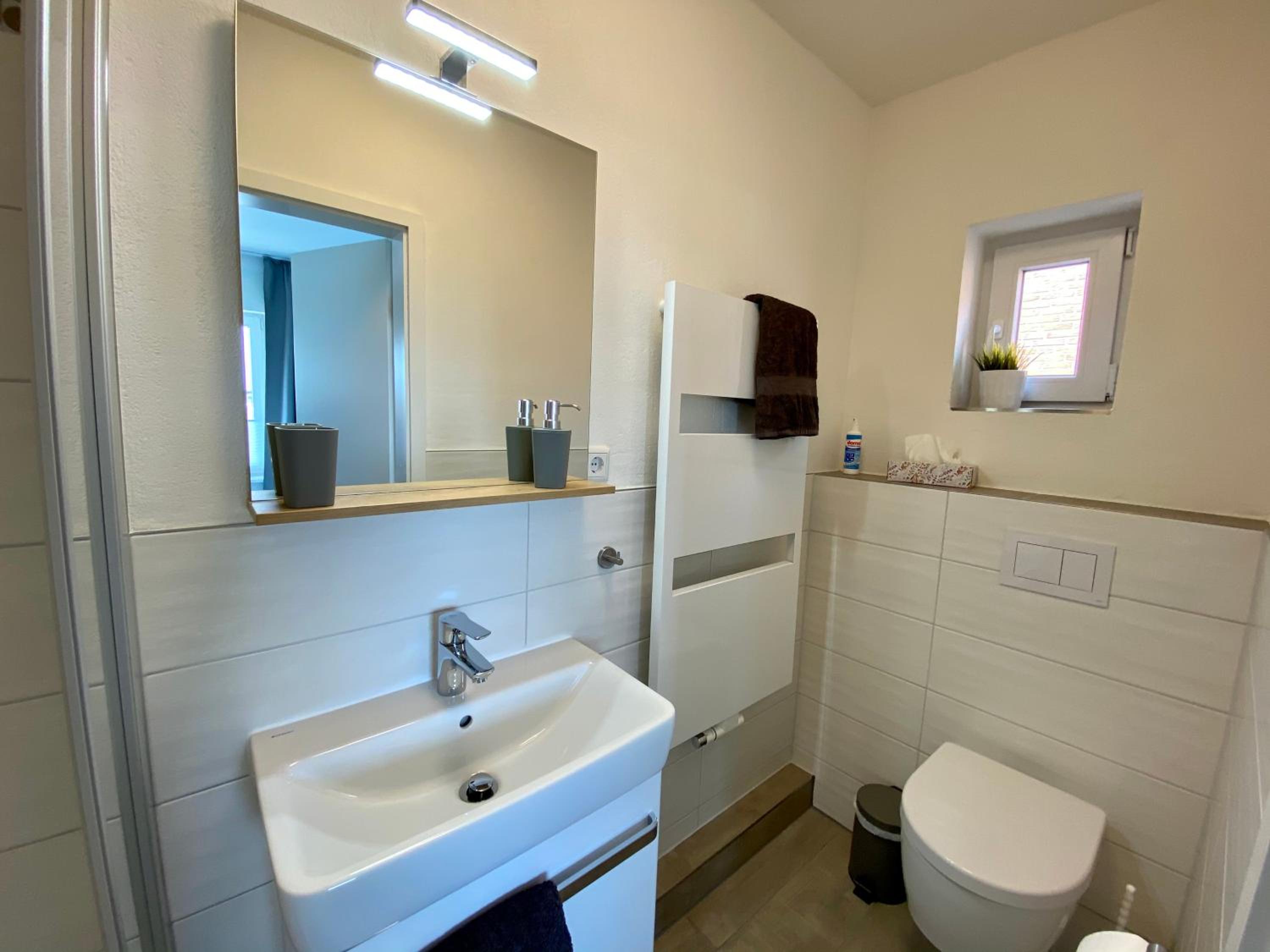 Deluxe Double Room with Side Sea View - Photo 3