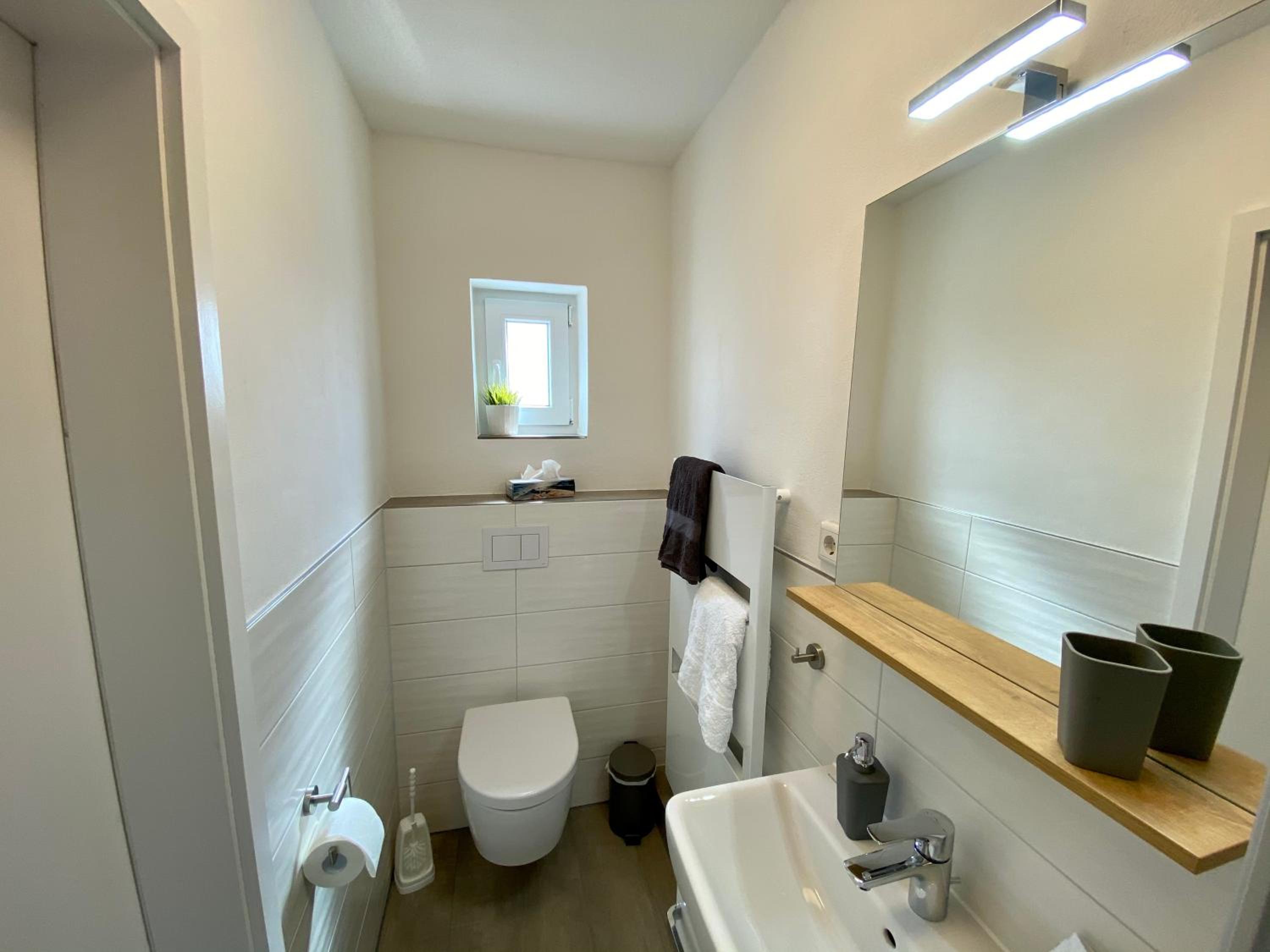 Deluxe Double Room with Side Sea View - Photo 4