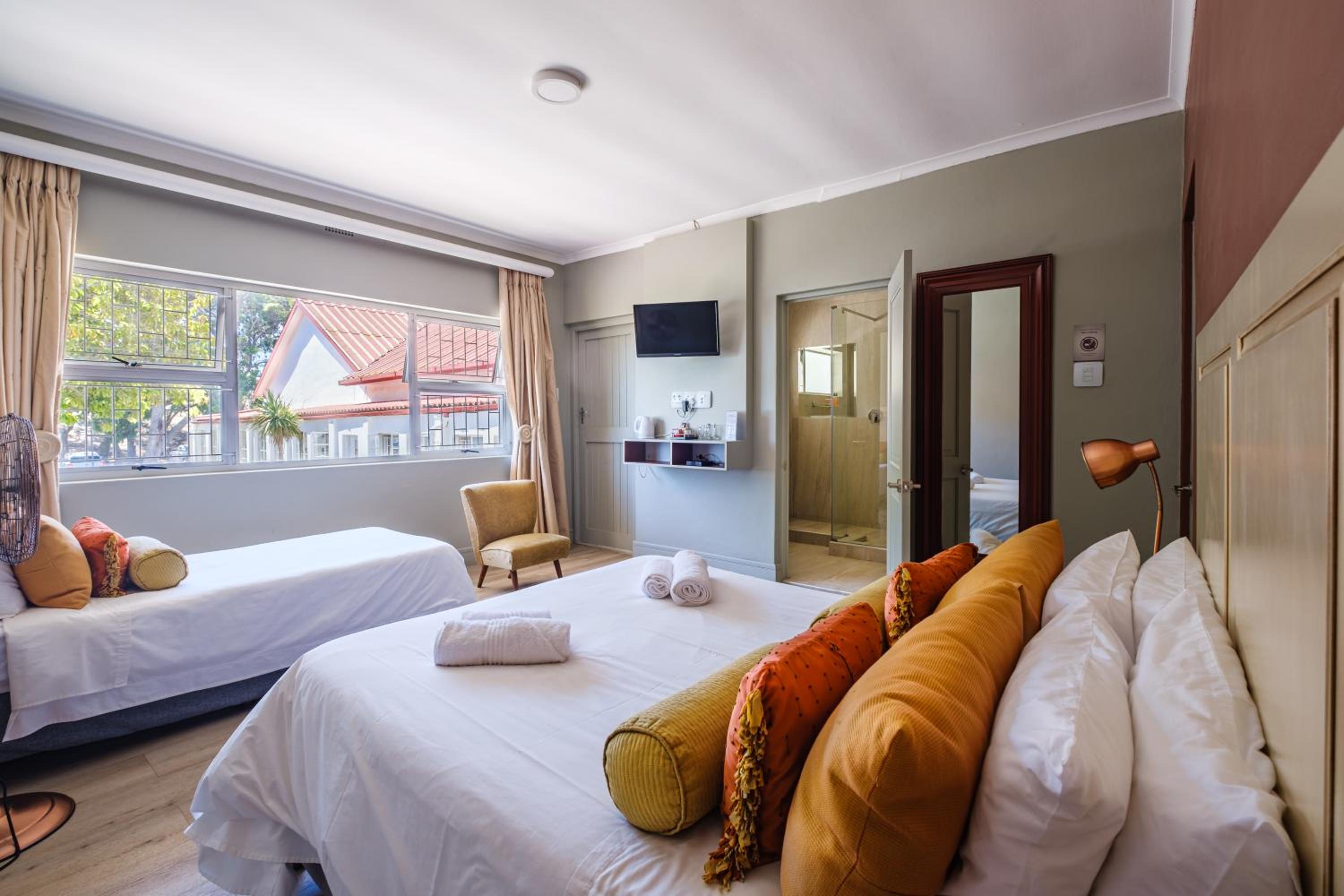 Triple Room with Balcony