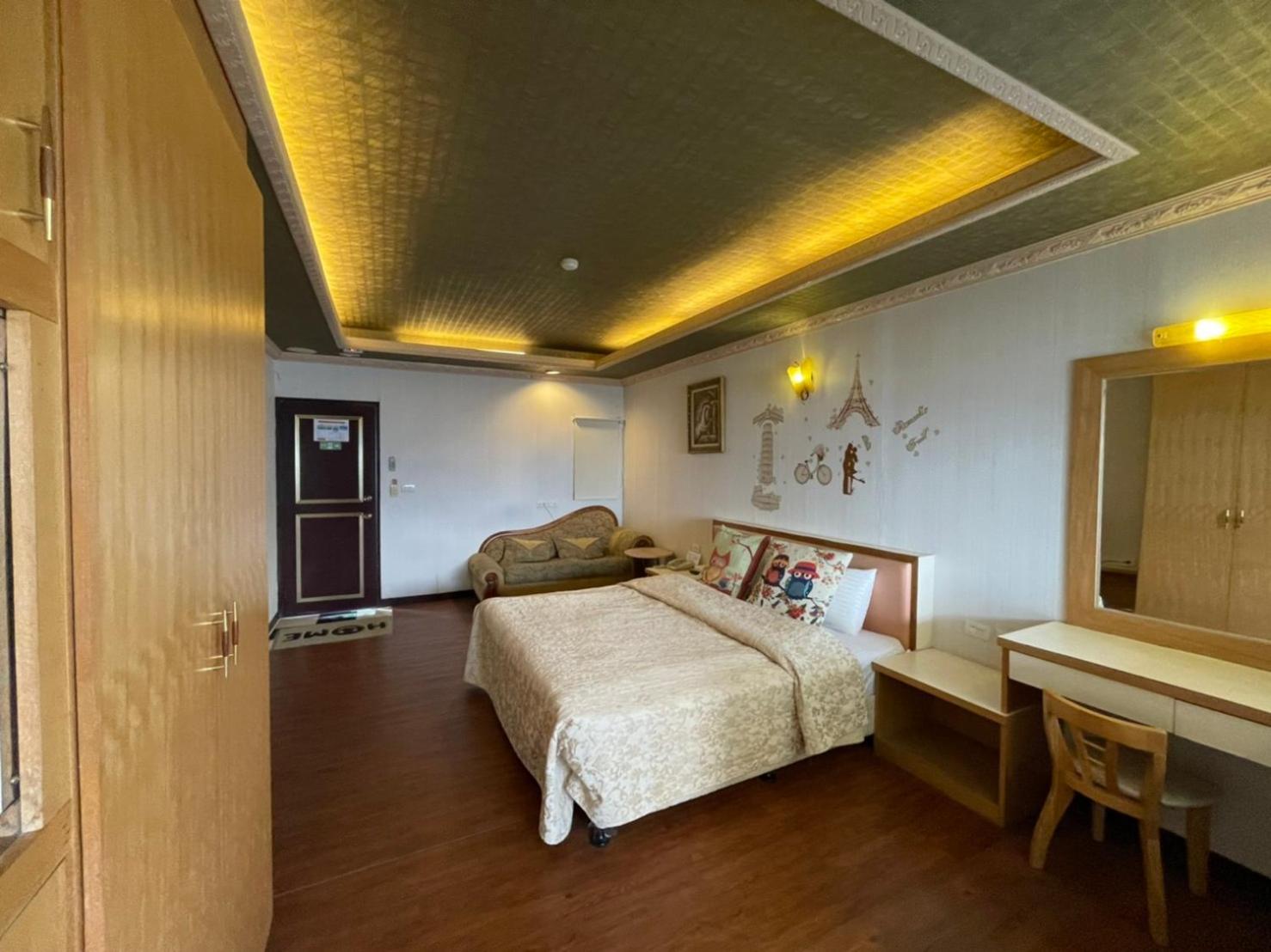 Superior Double Room with Lake View photo 2