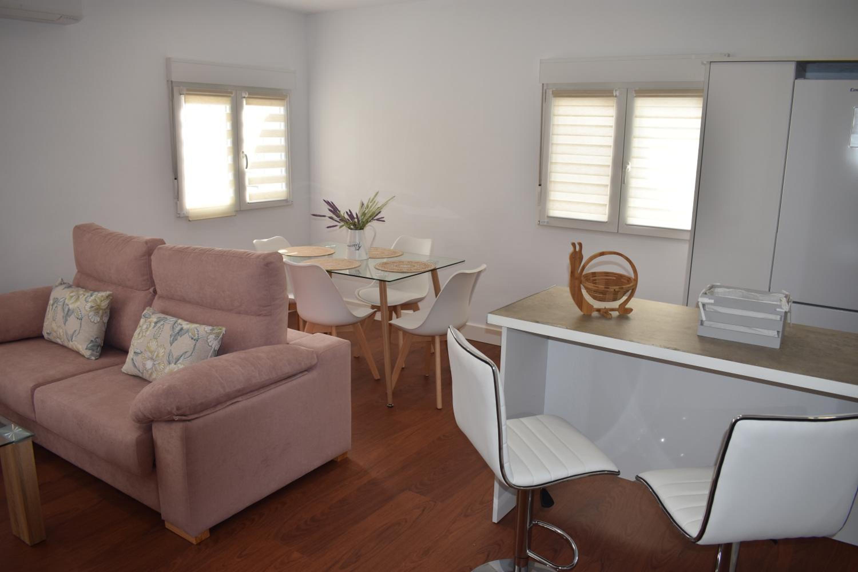 One-Bedroom Apartment - Photo 12