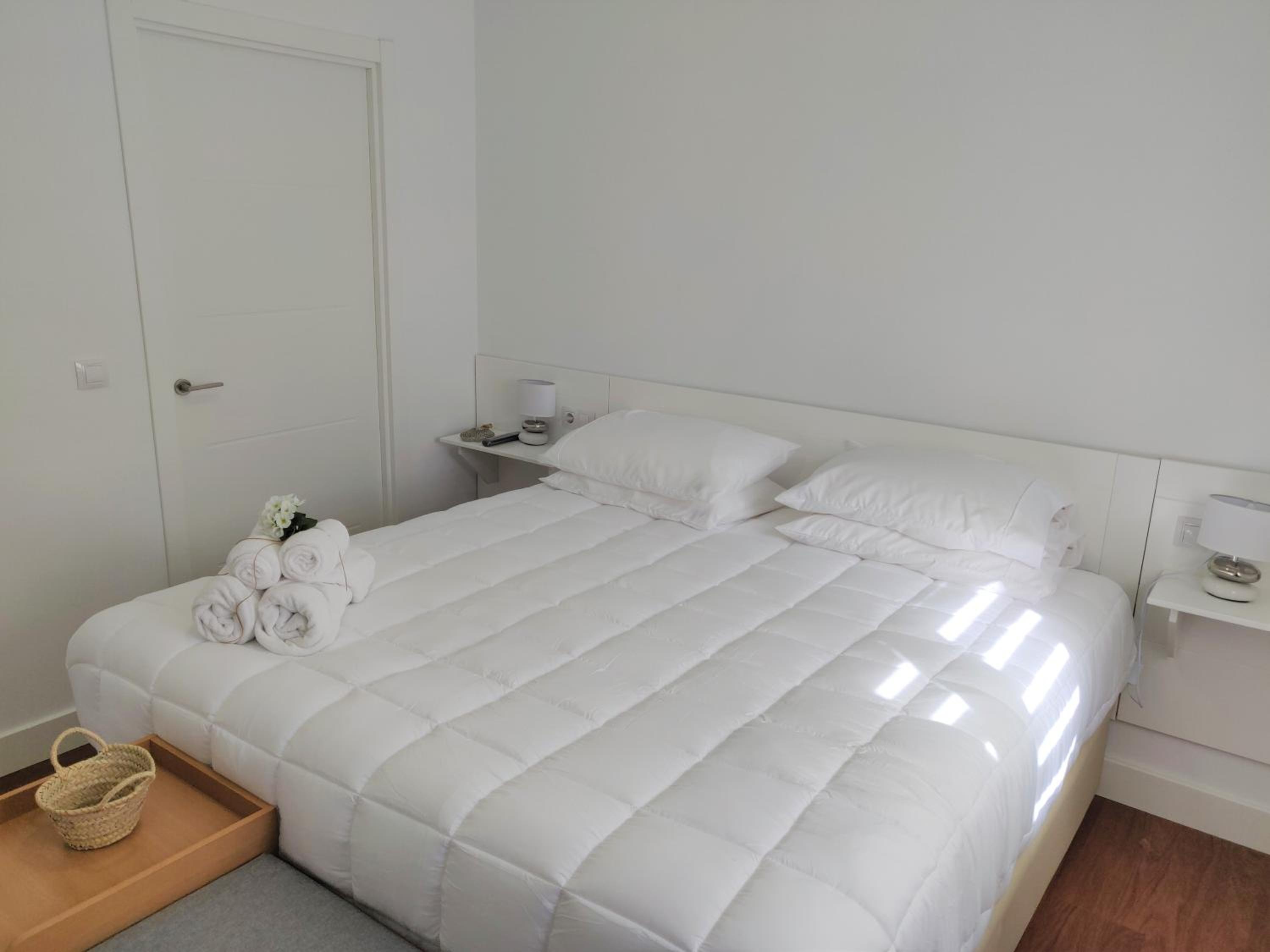One-Bedroom Apartment - Photo 4