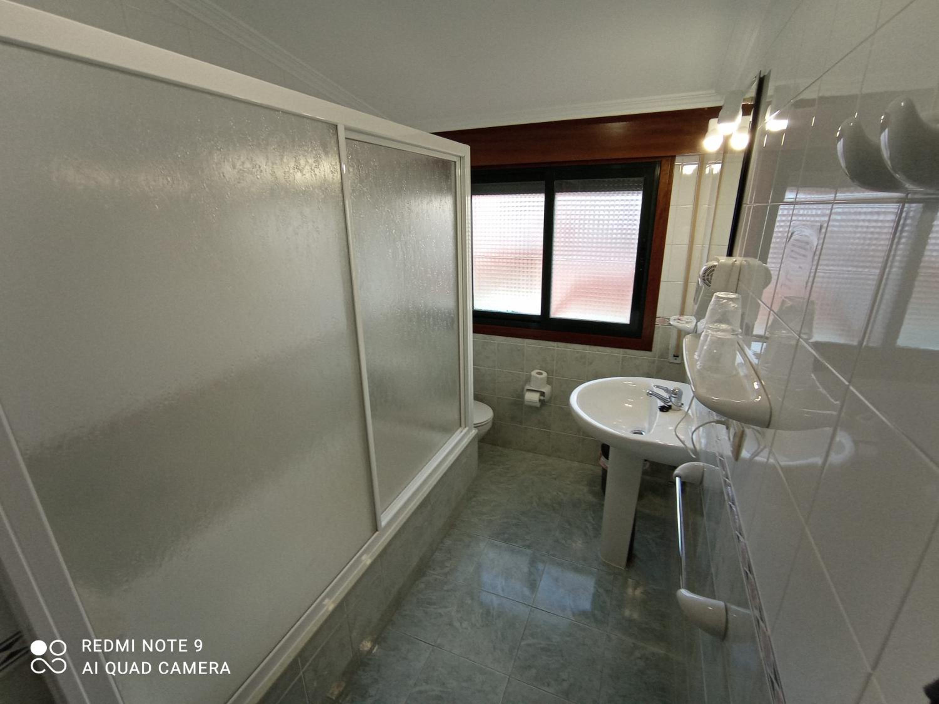 Triple Room with Bath photo 2