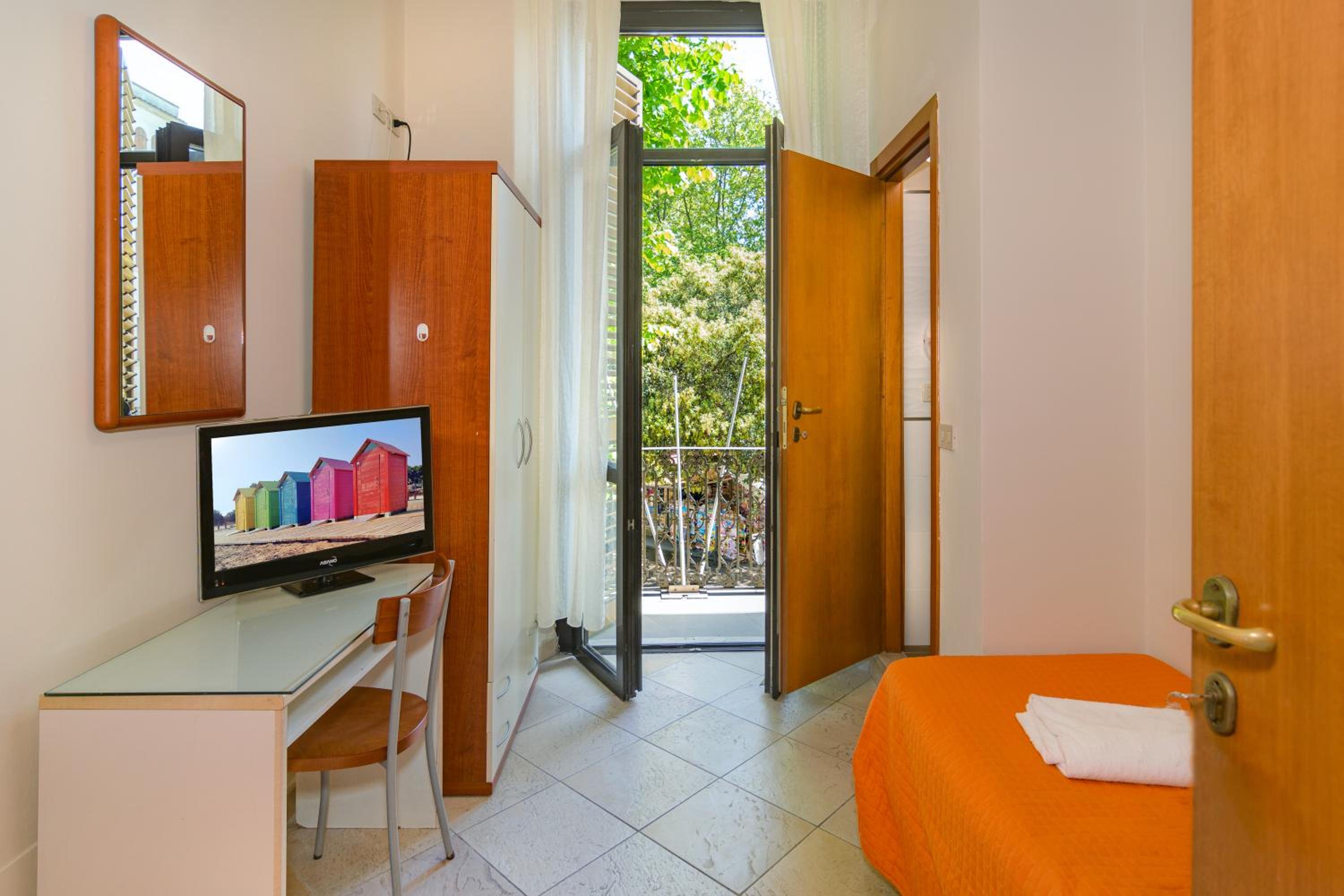 Single Room photo 1