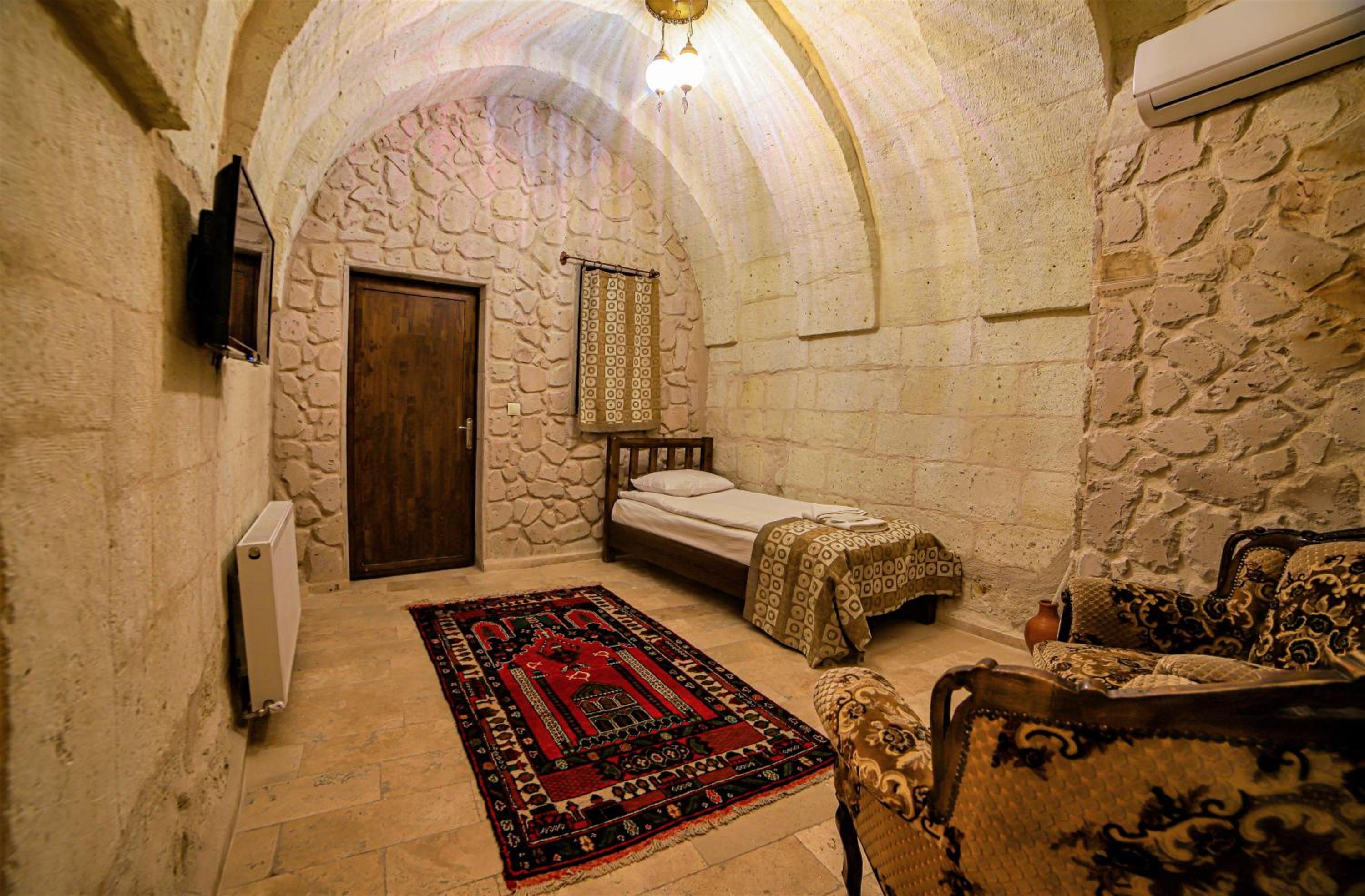 Luxury Triple Room - Photo 12