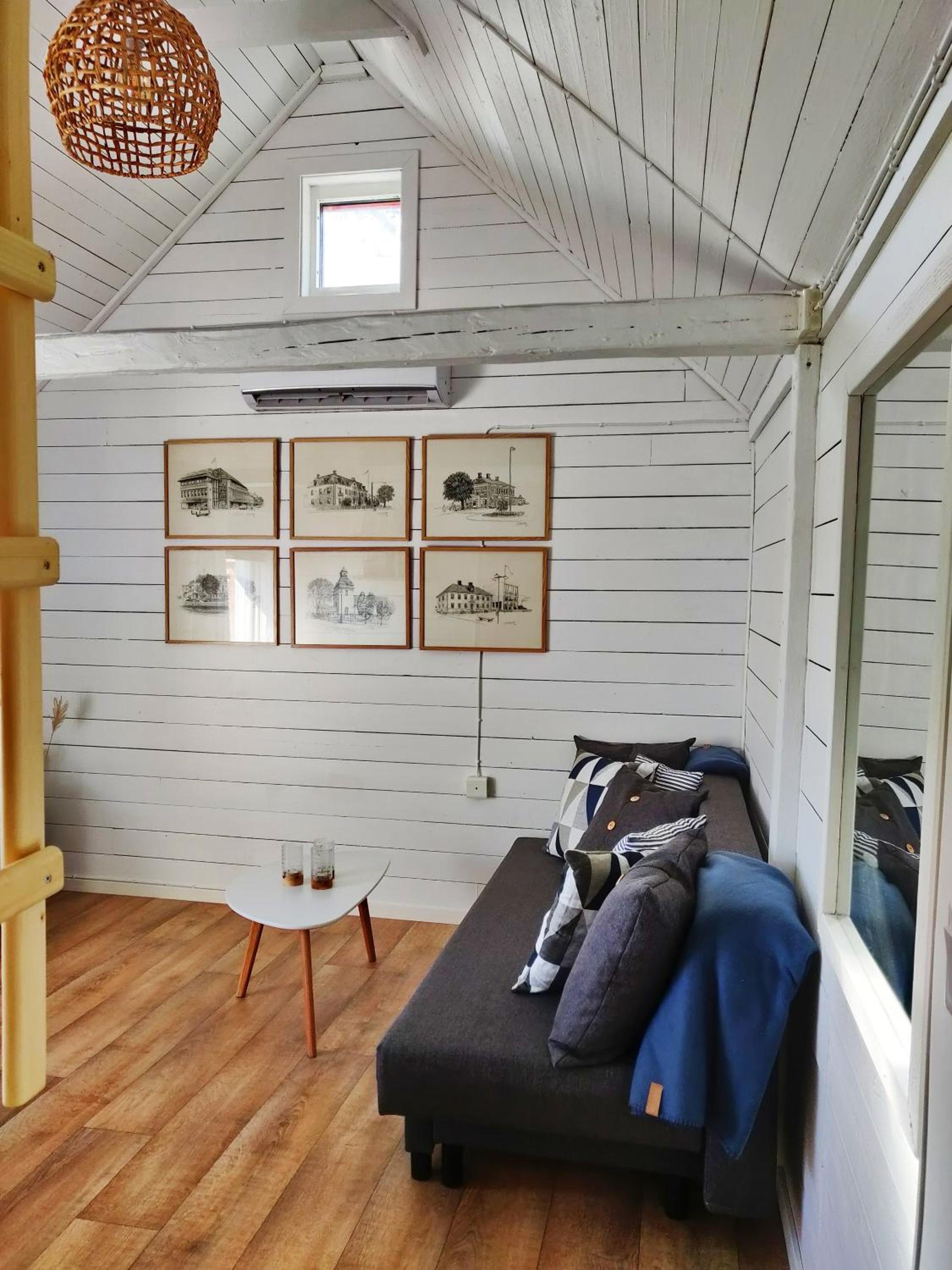 One-Bedroom House photo 3
