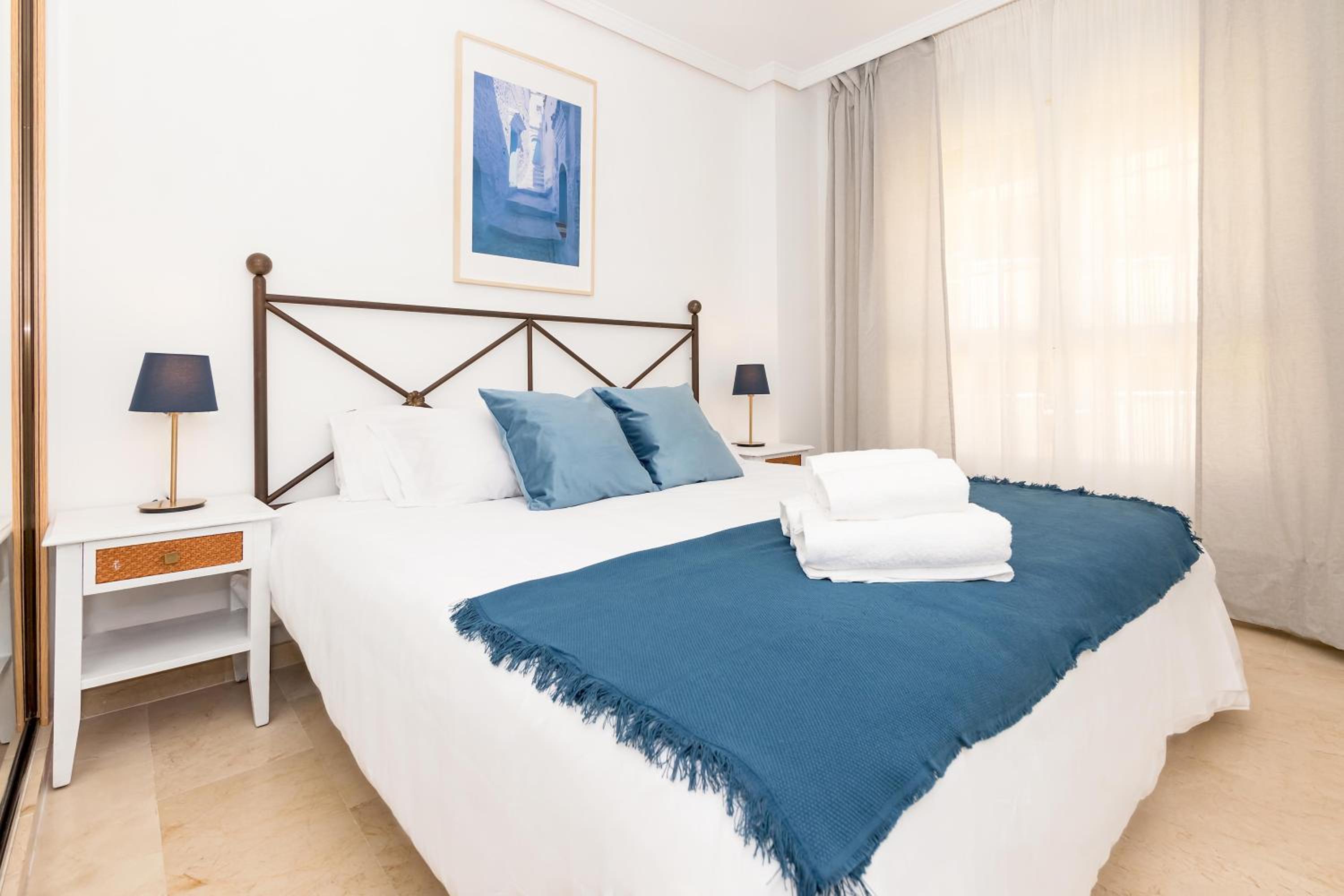 Apartamento con vista a la piscina