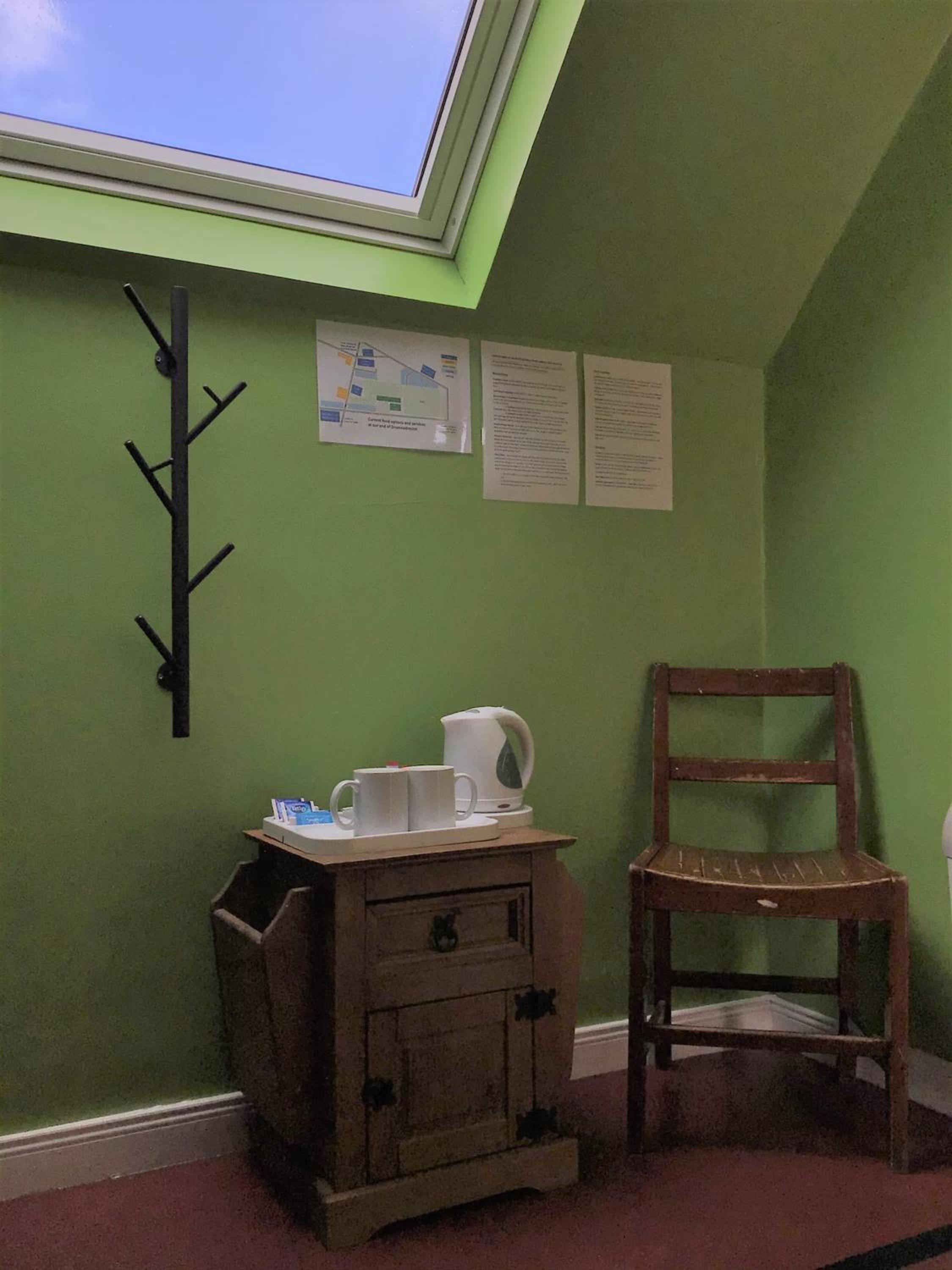 Twin Room with Shared Bathroom photo 3