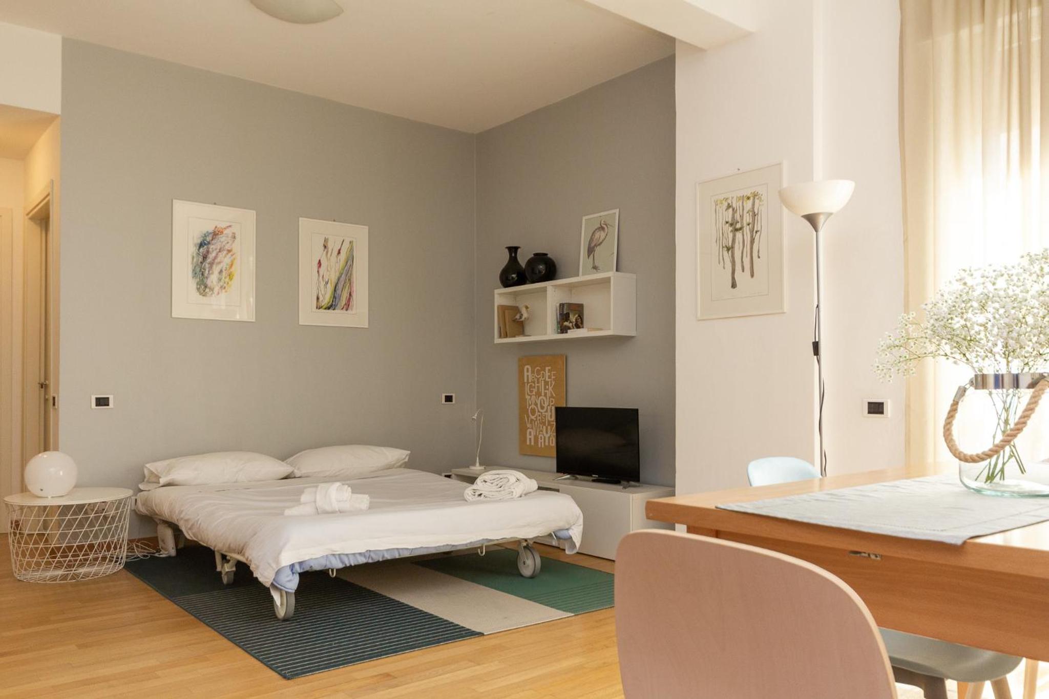 Studio Apartment