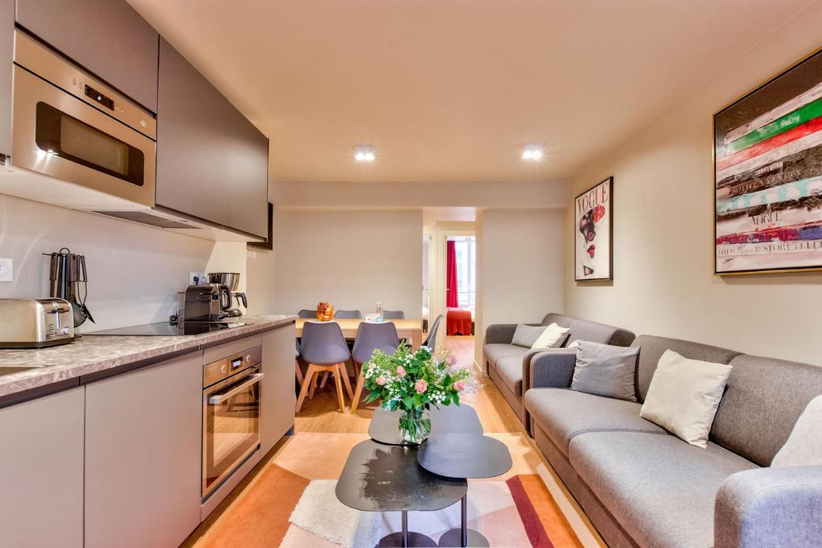 Apartment photo 2