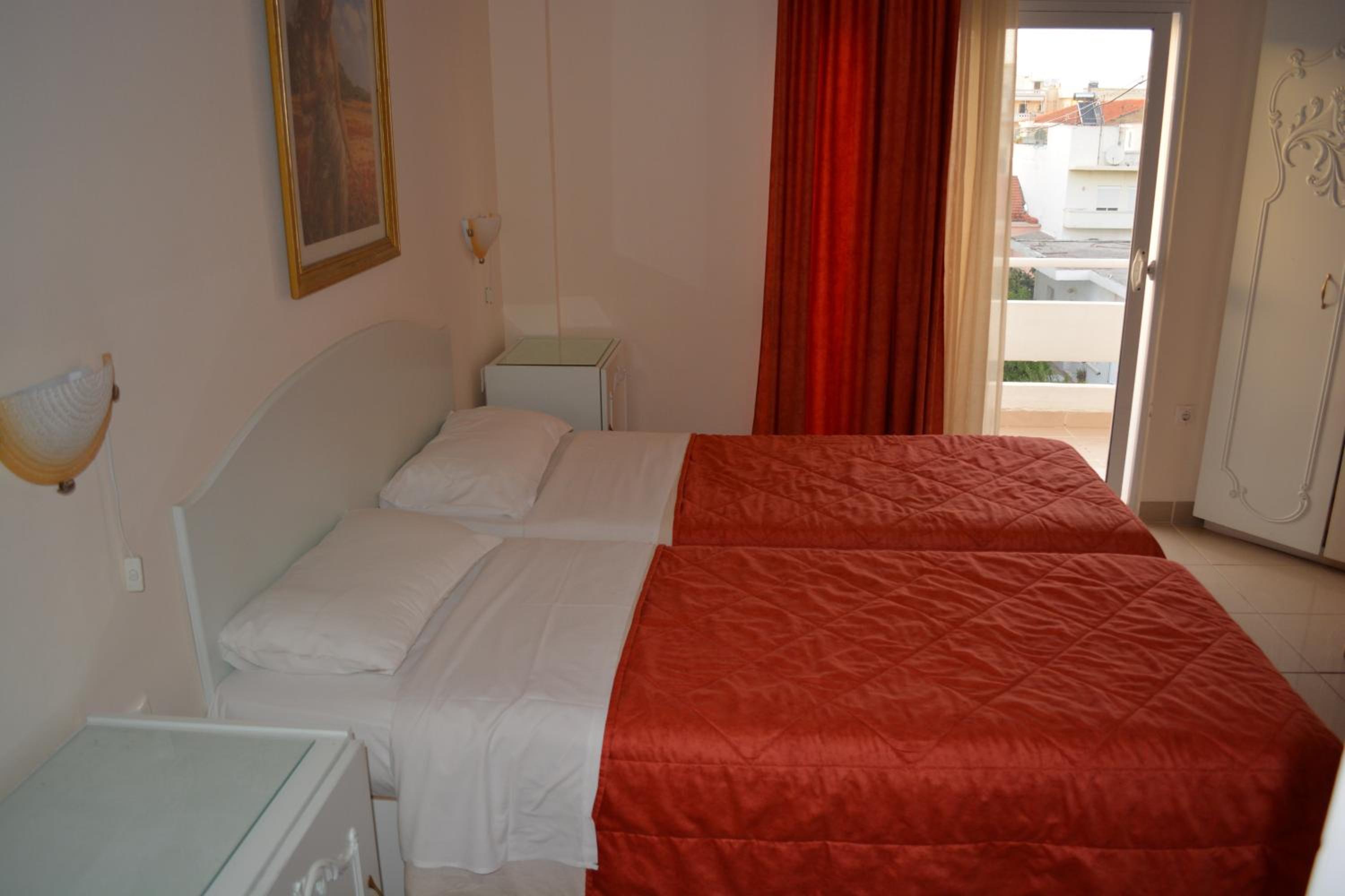 Double or Twin Room - Photo 2