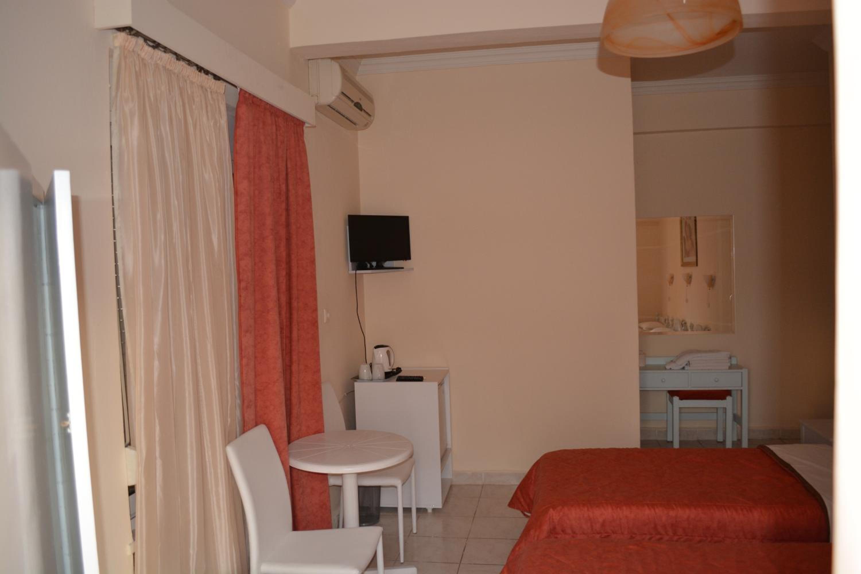 Triple Room - Photo 3