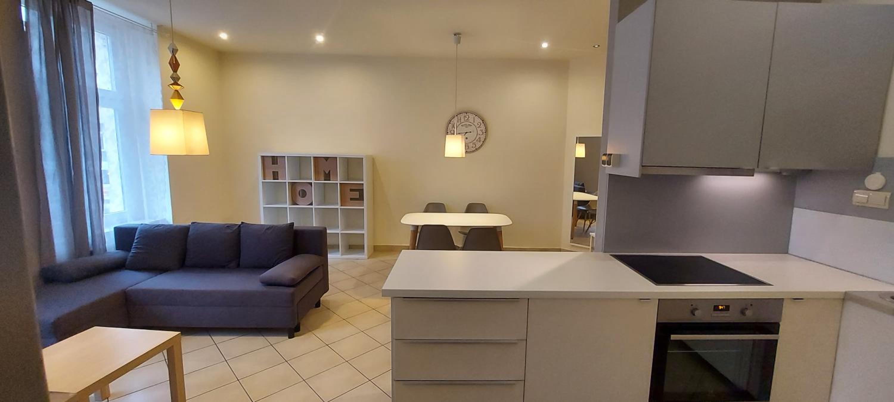 One-Bedroom Apartment photo 1