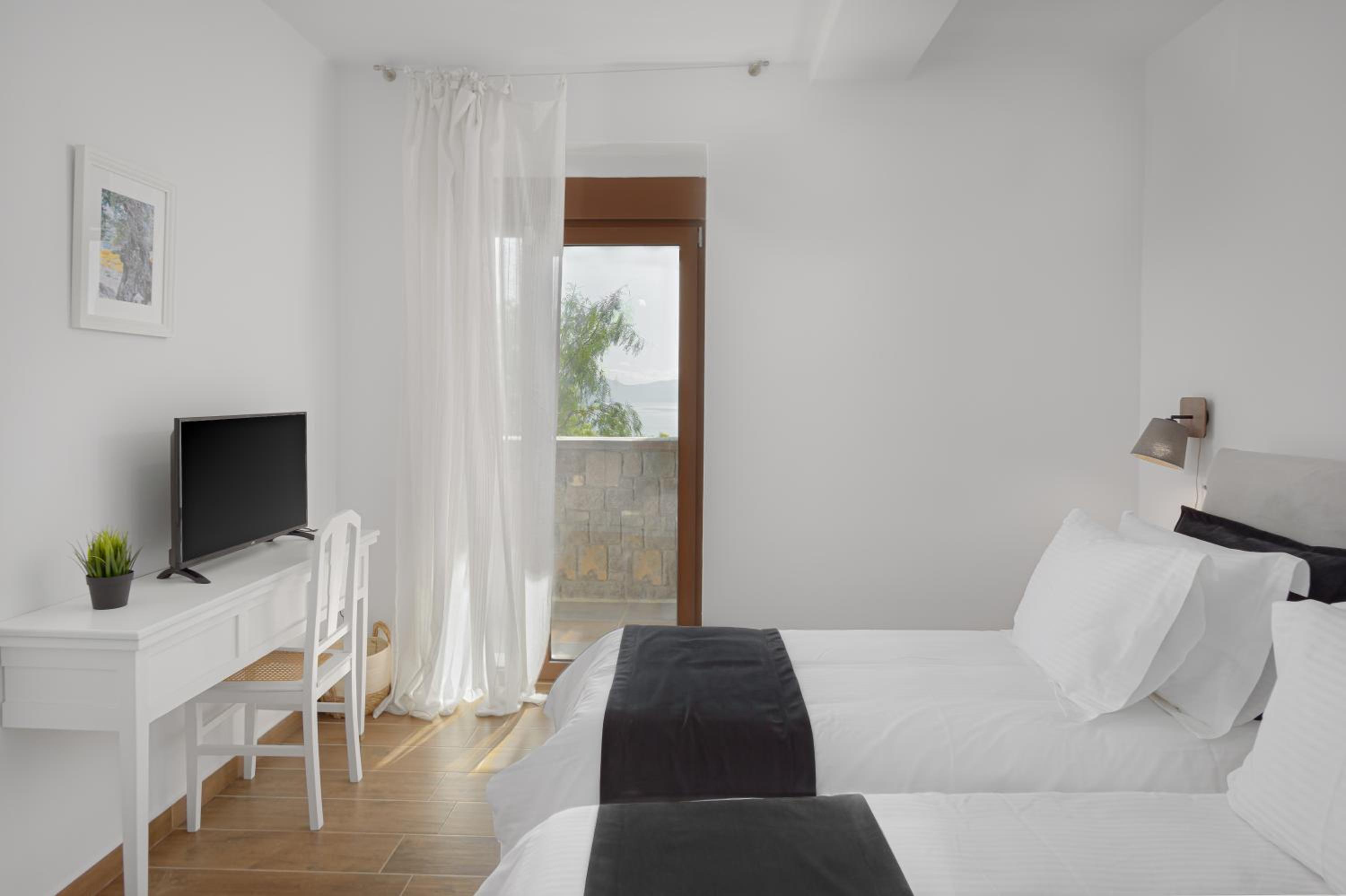 Villa photo 1