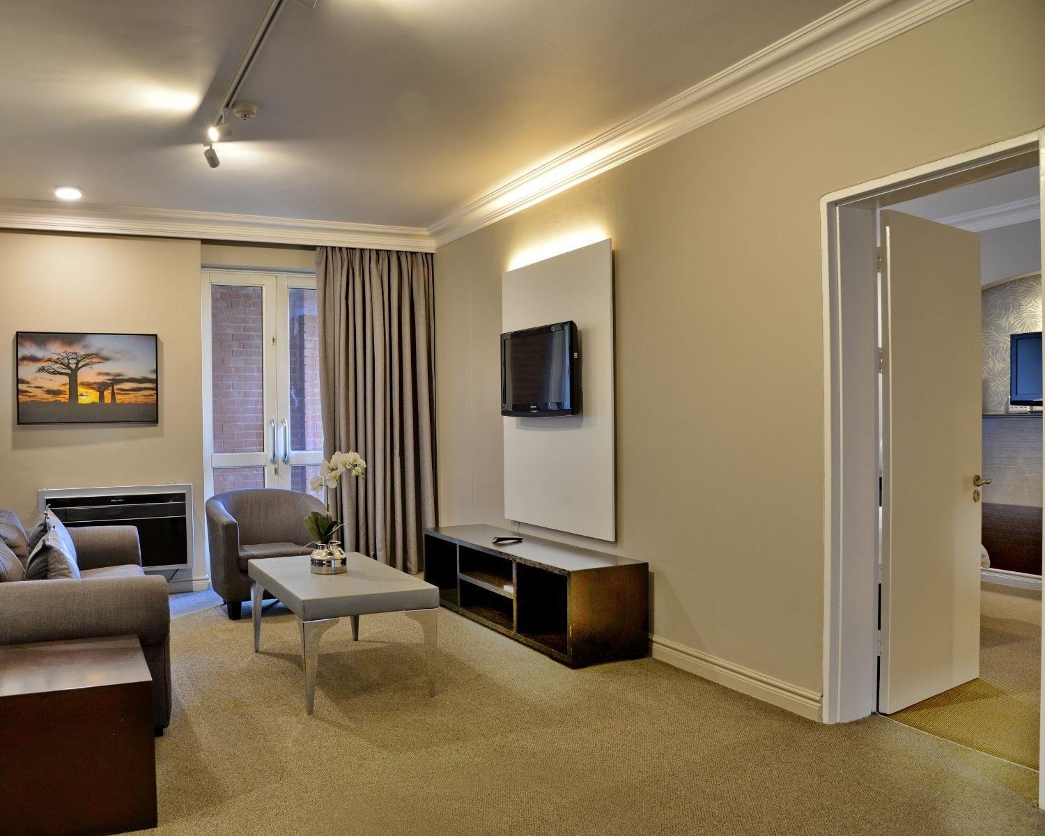 Executive Suite - Photo 1