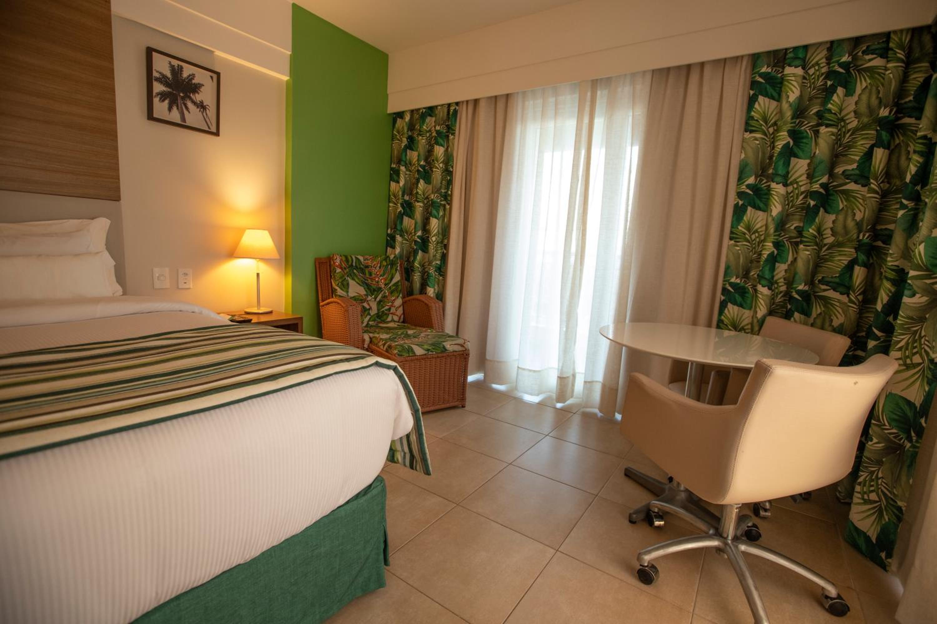 Premium Double Room thumbnail 6