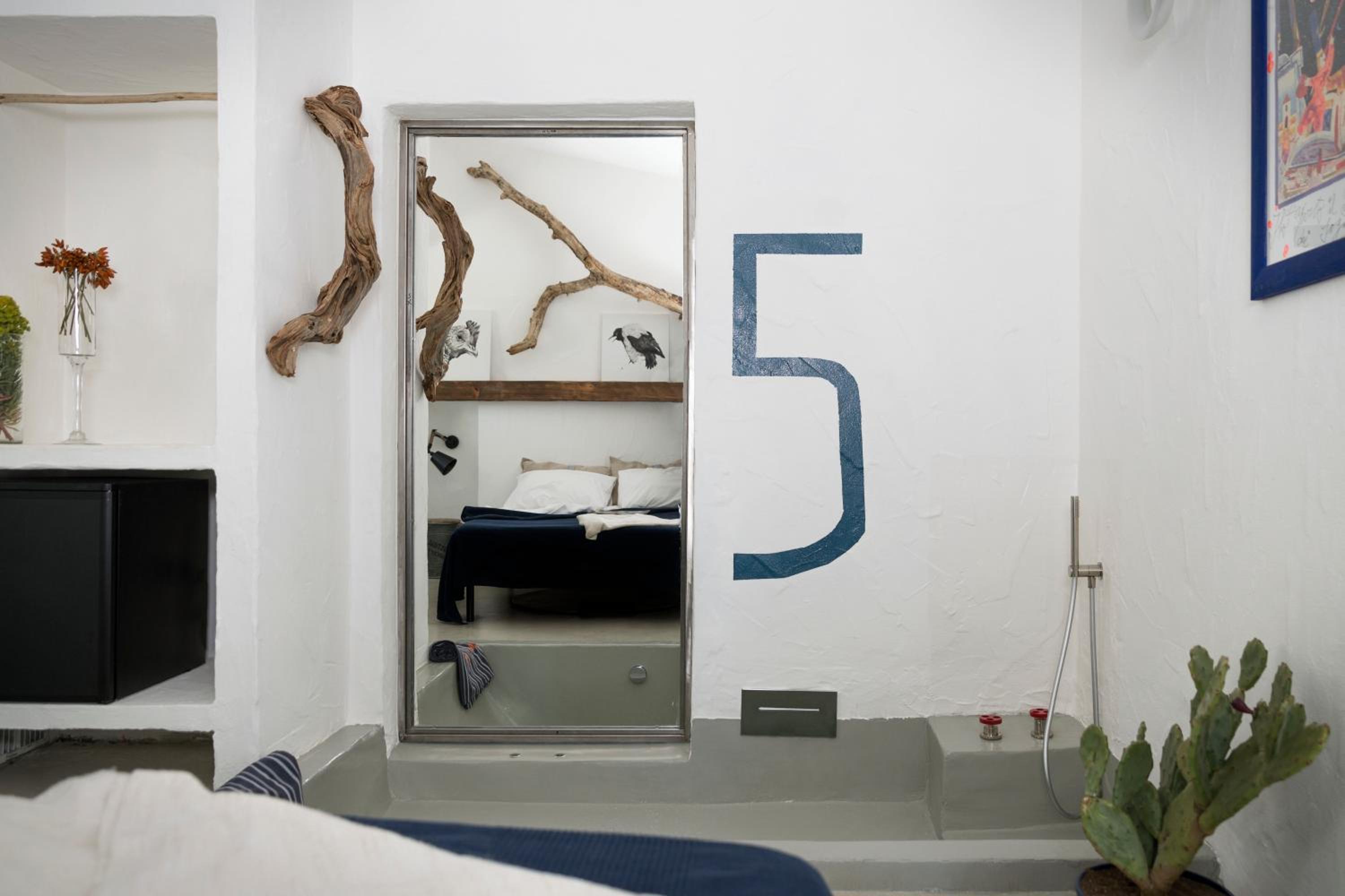 Superior King Room - Photo 48