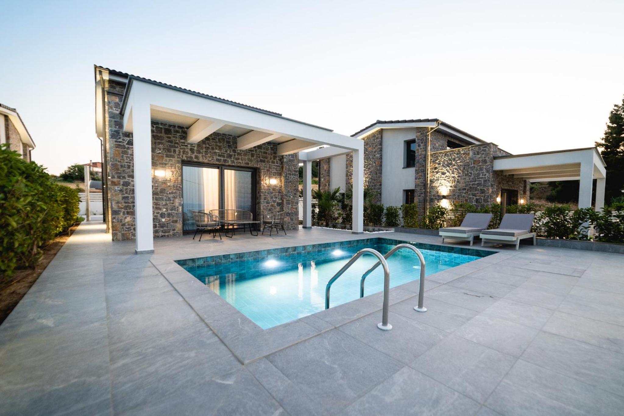 Villa with Private Pool photo 3