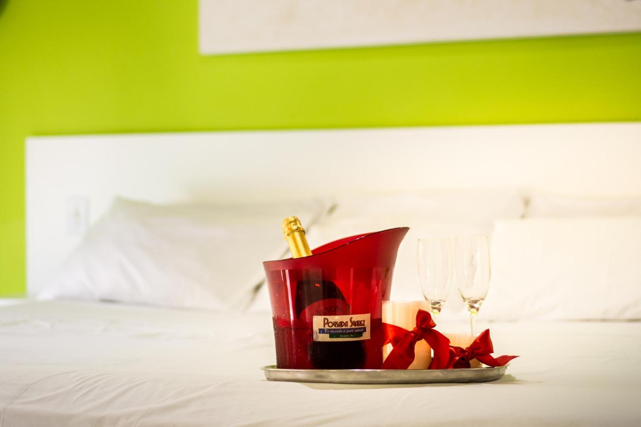 Suite - Photo 1