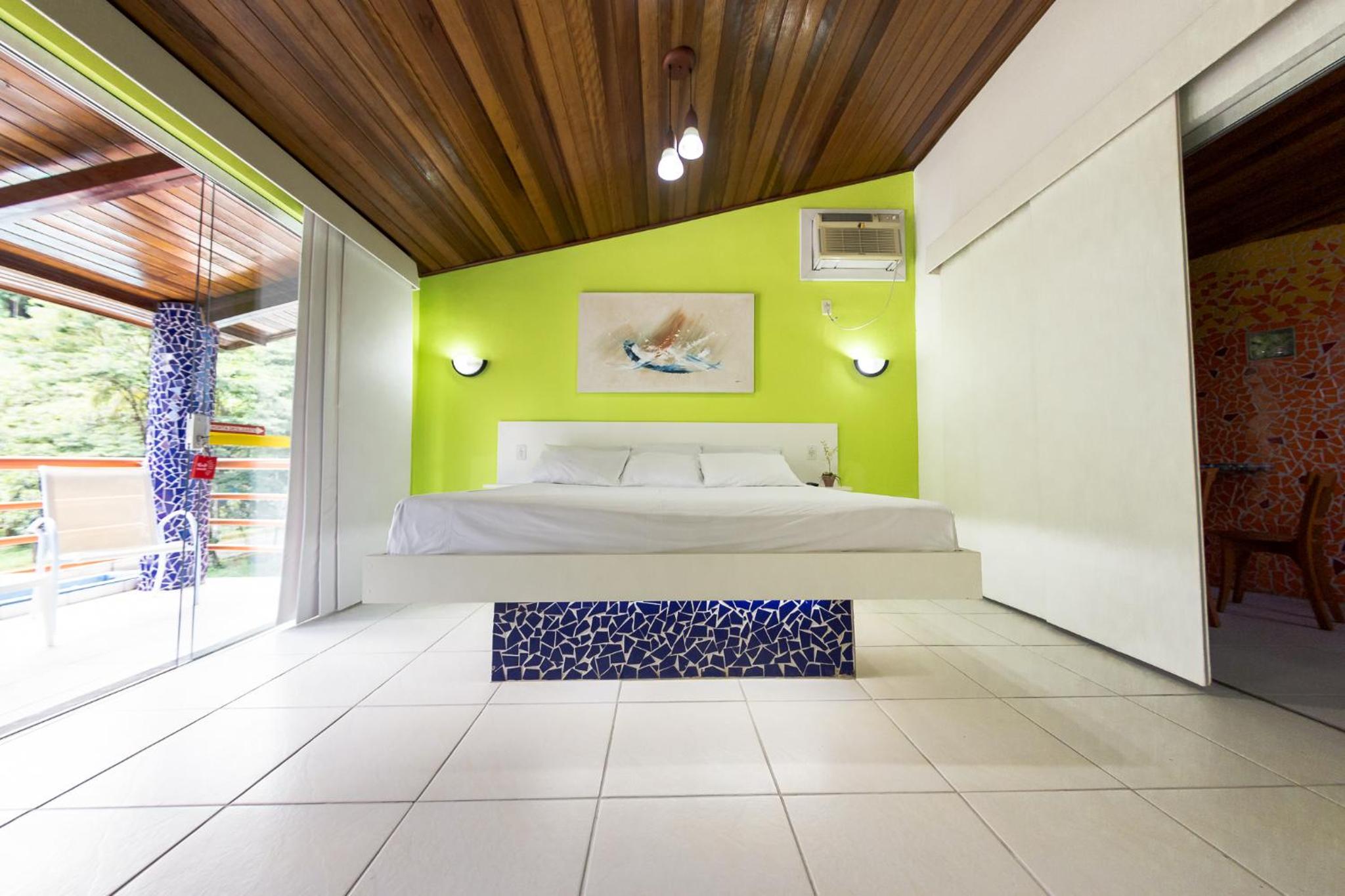 Suite - Photo 2