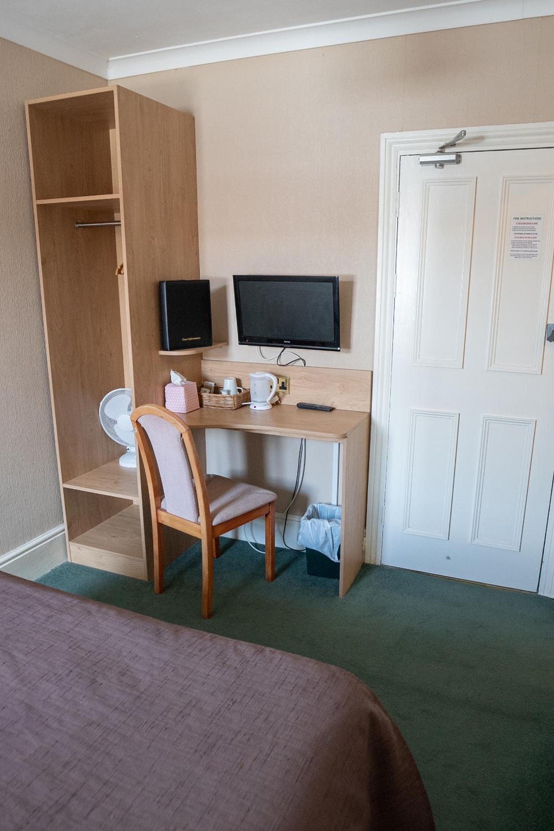 Small Double Room photo 3