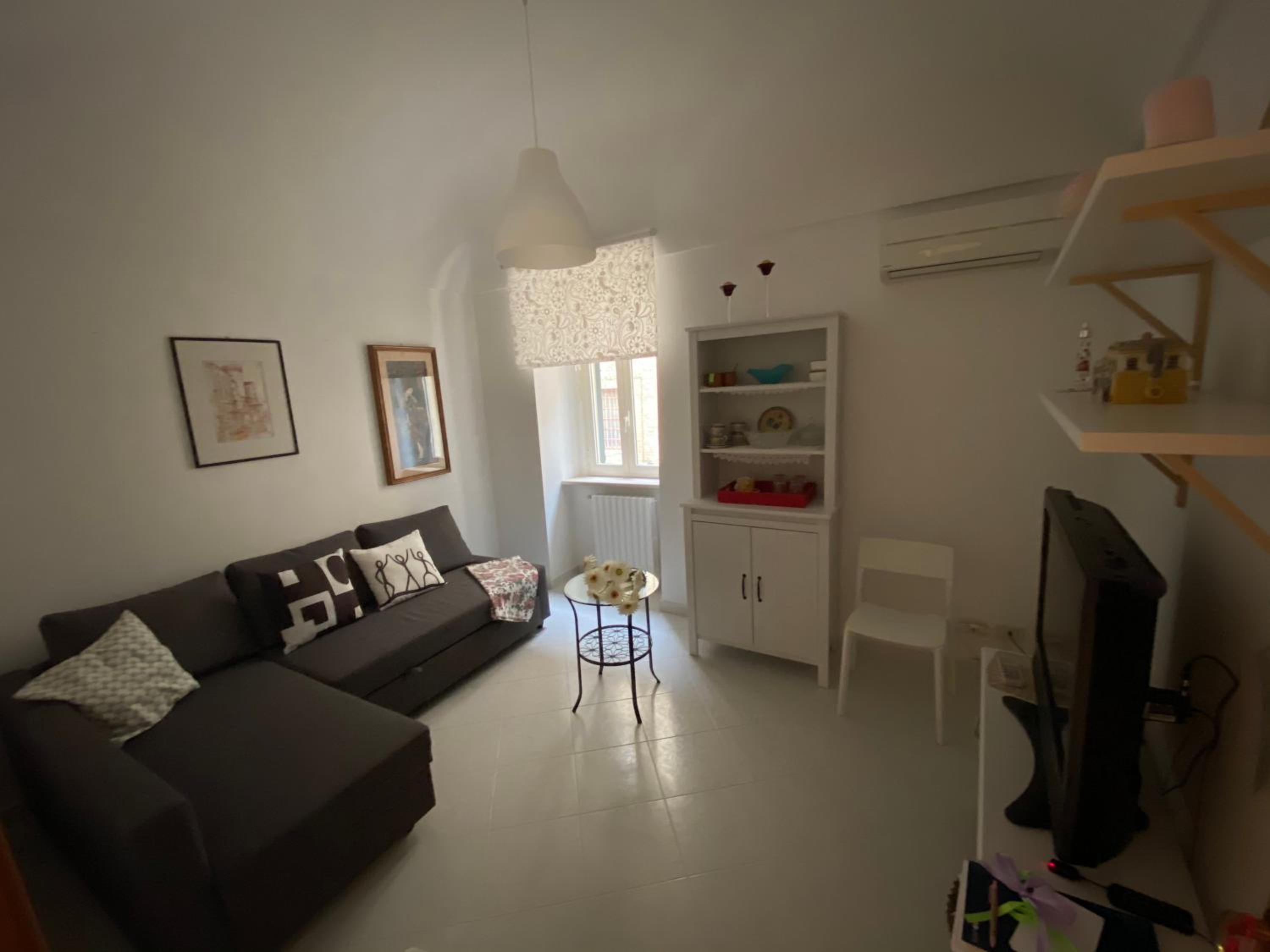 One-Bedroom House photo 1