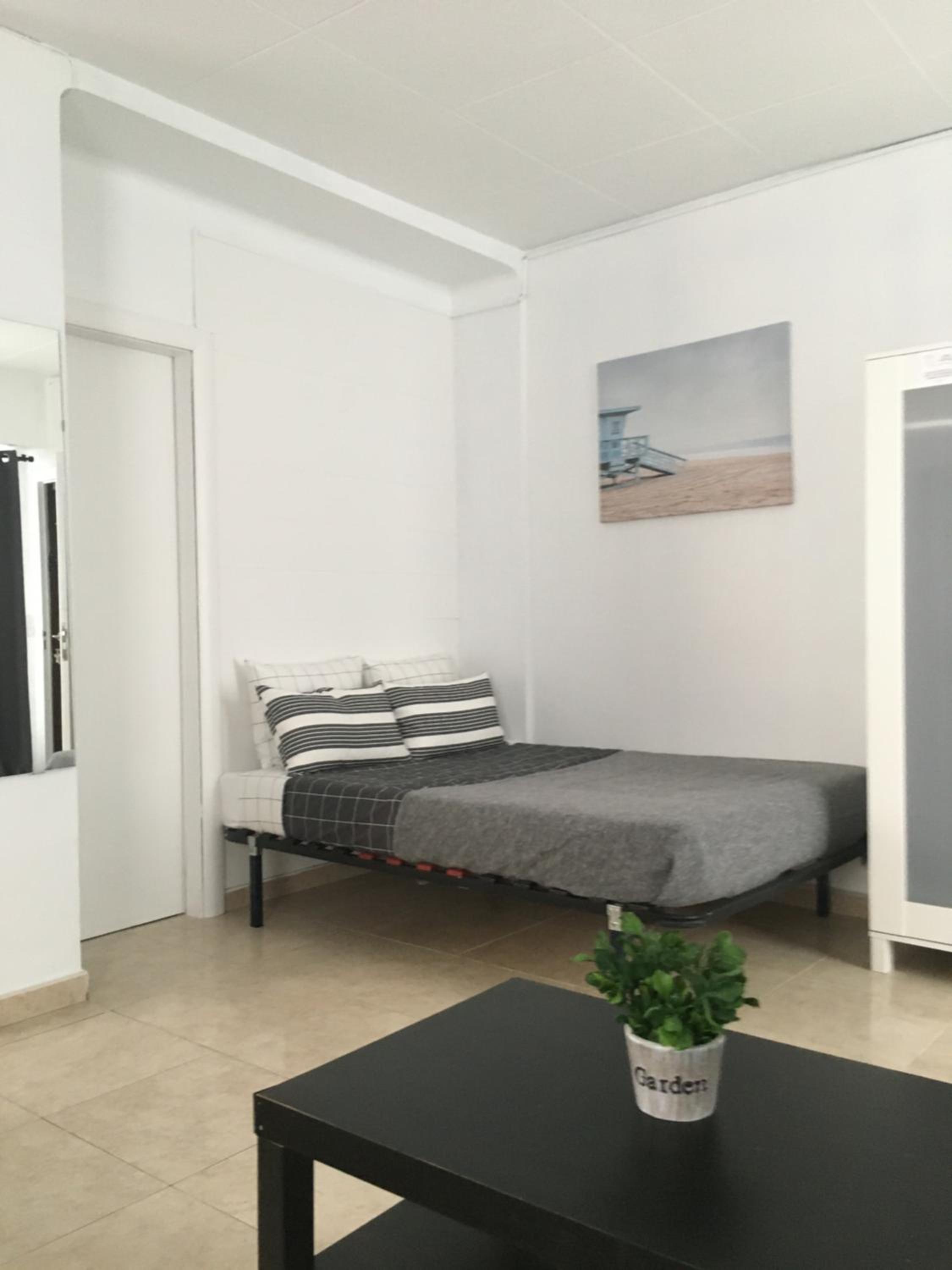 Standard Studio Ground Floor - Photo 25