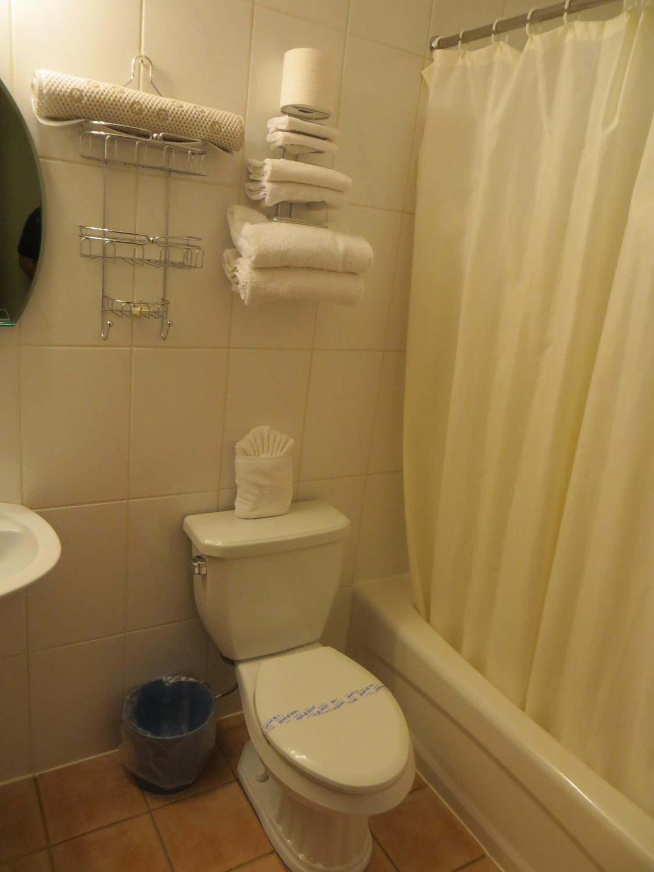Queen Room photo 3