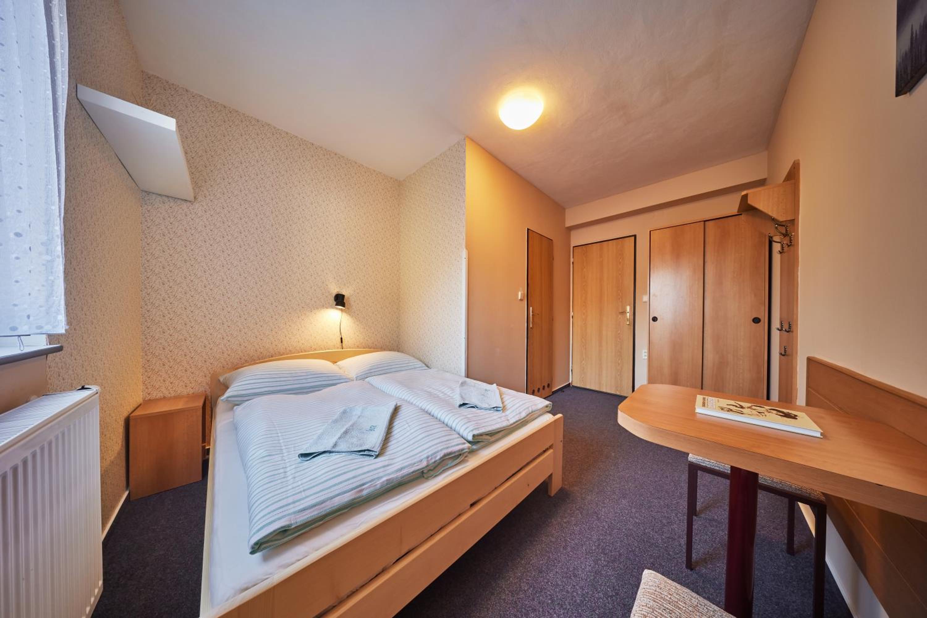Double Room with Private Bathroom photo 1