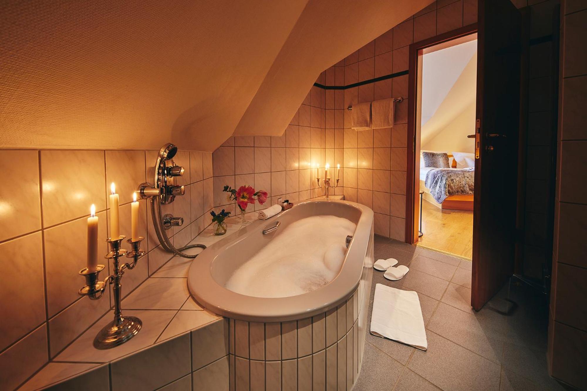 Romantic Suite - Photo 6