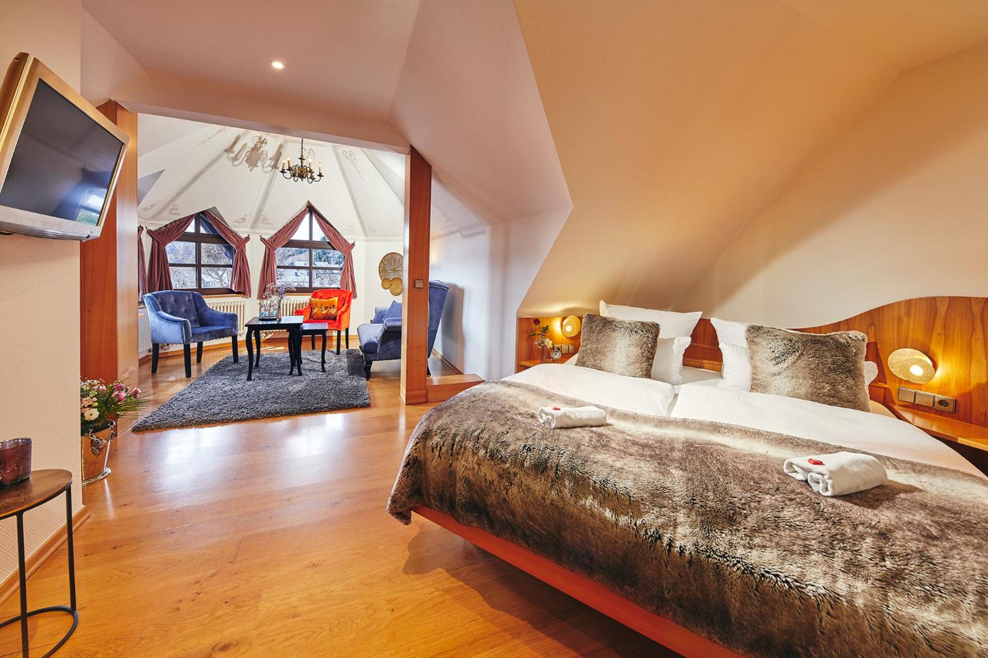Romantic Suite - Photo 11