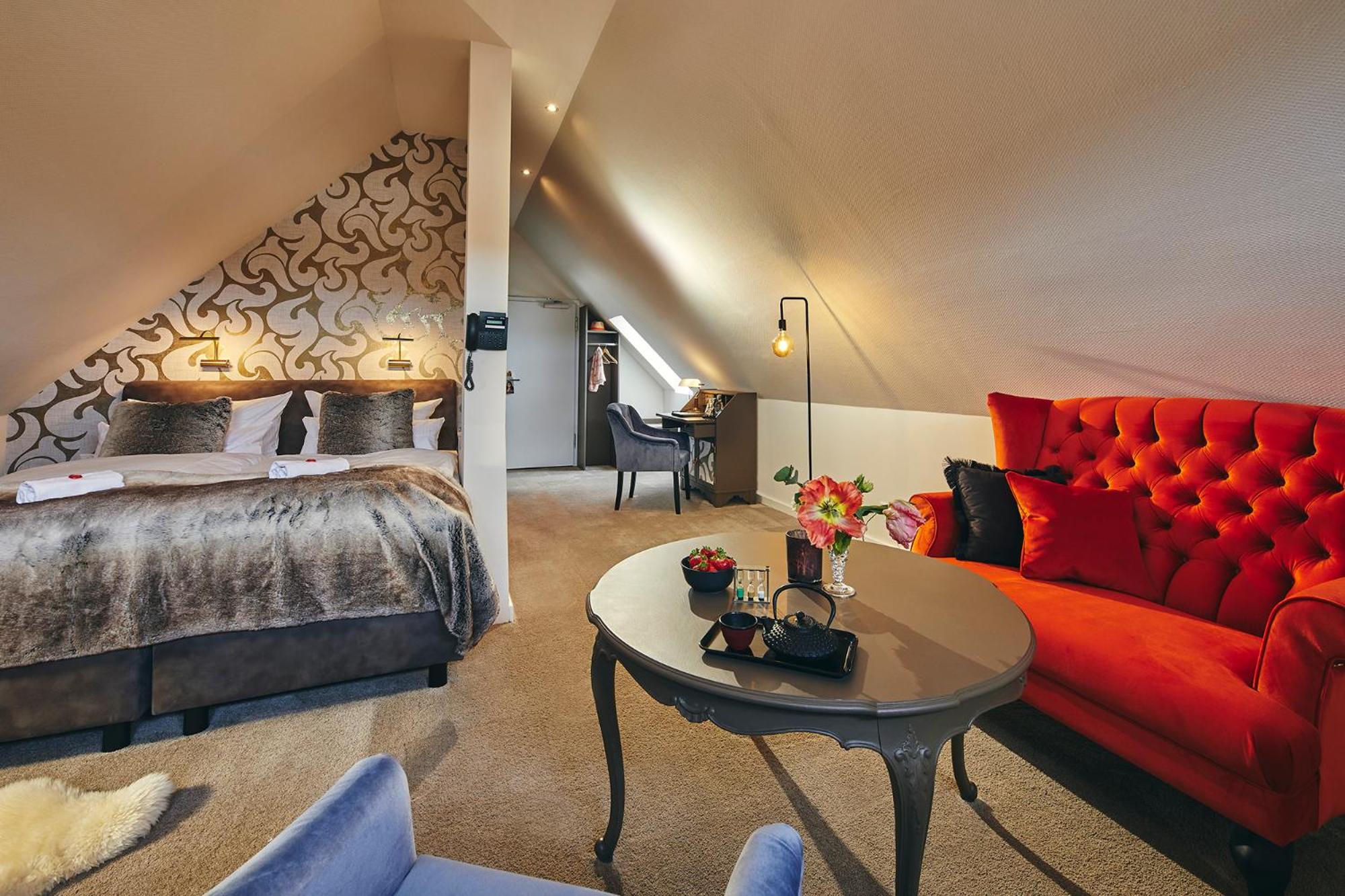 Romantic Suite - Photo 7