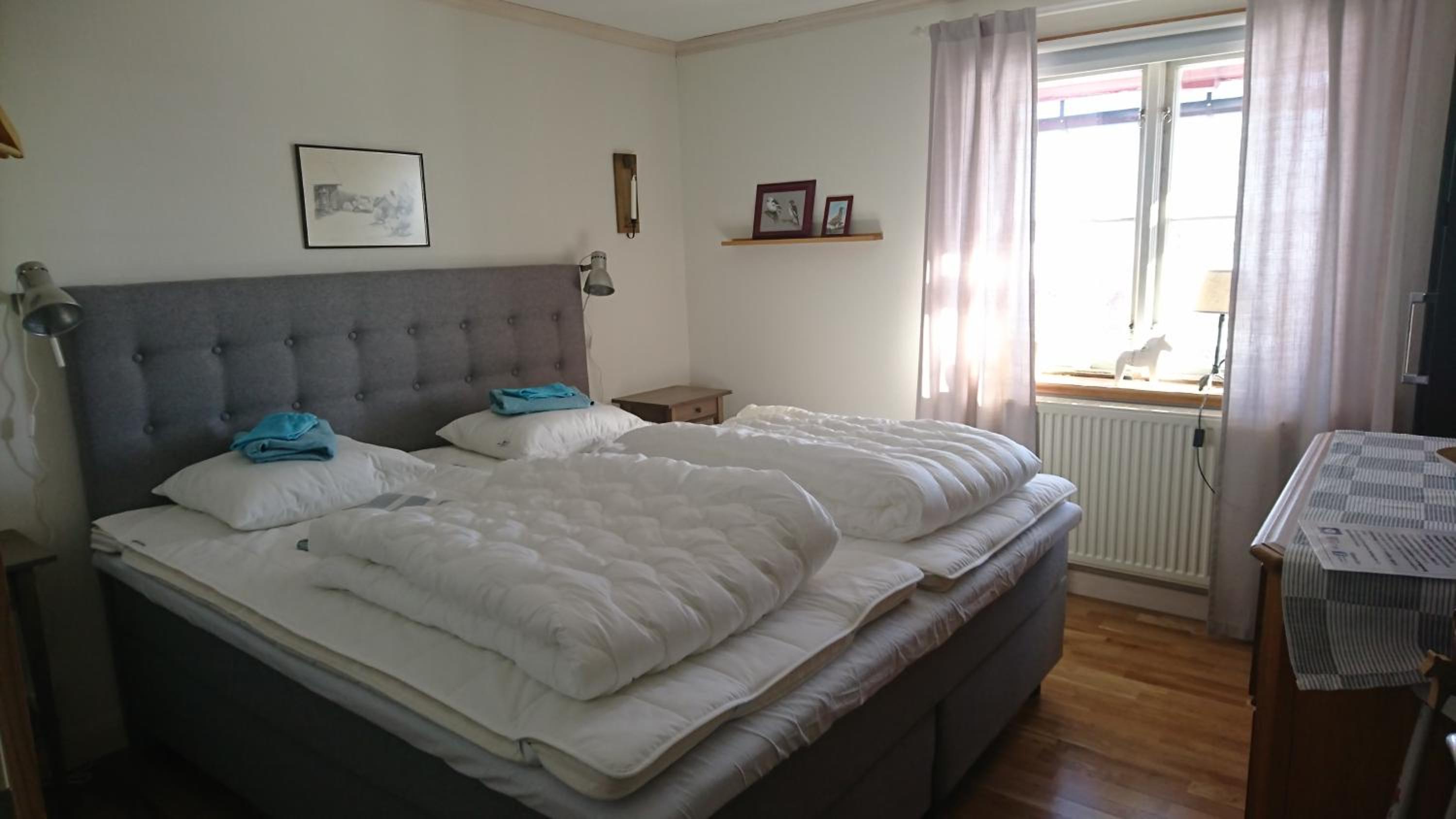 Double Room with Shared Bathroom photo 2