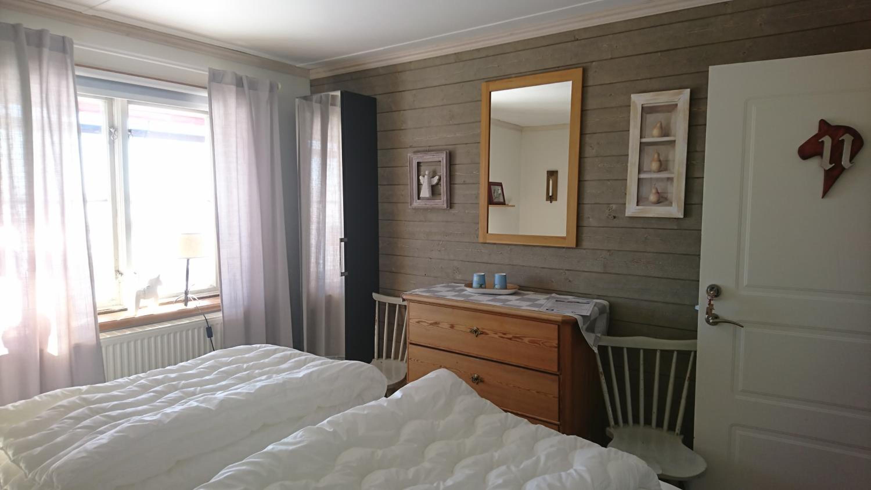 Double Room with Shared Bathroom photo 3