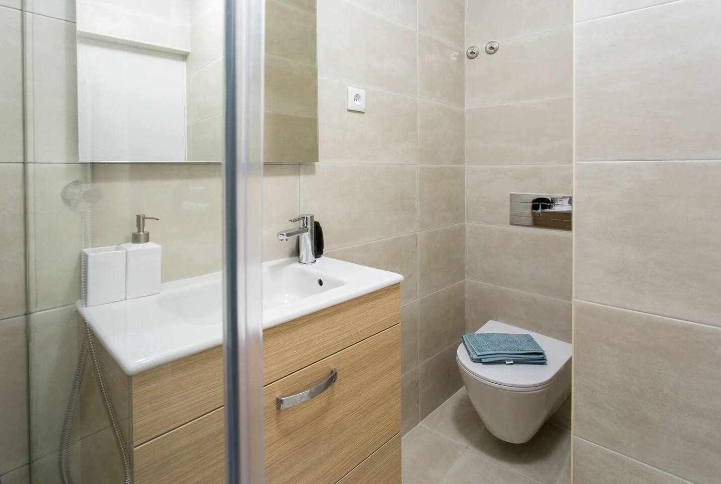 Apartment - Photo 25