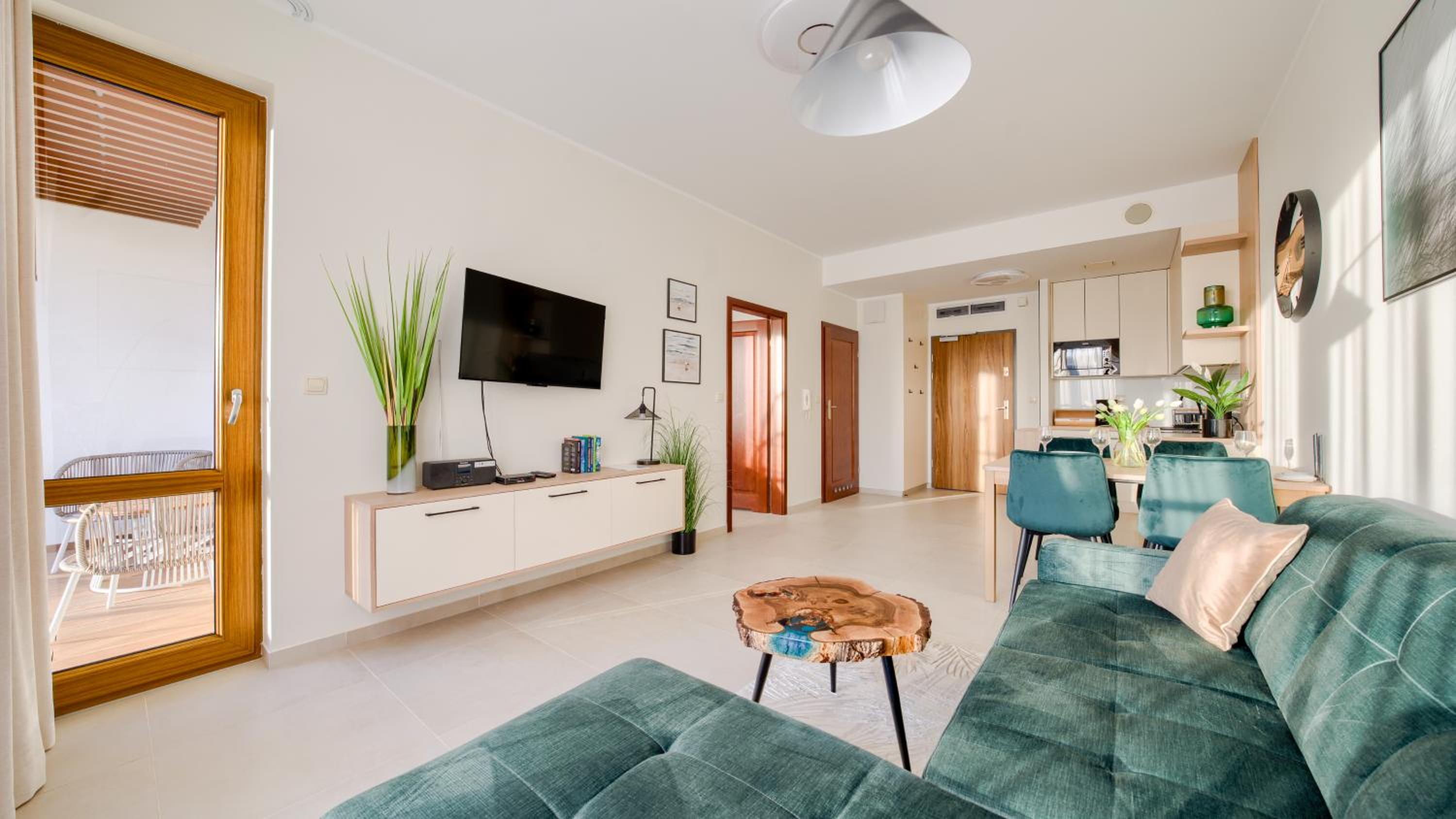 One-Bedroom Apartment with Balcony