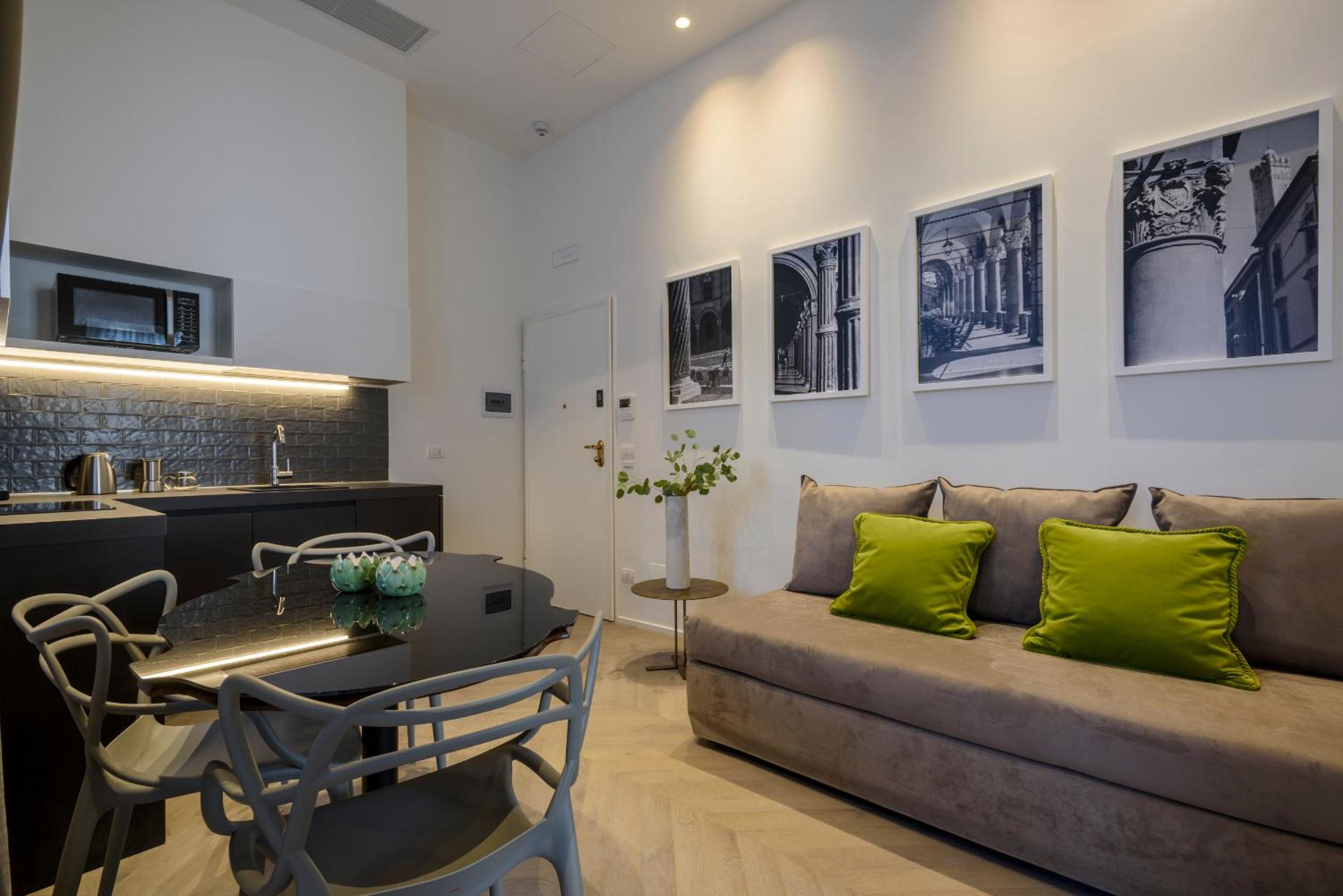 Family Apartment - Photo 44