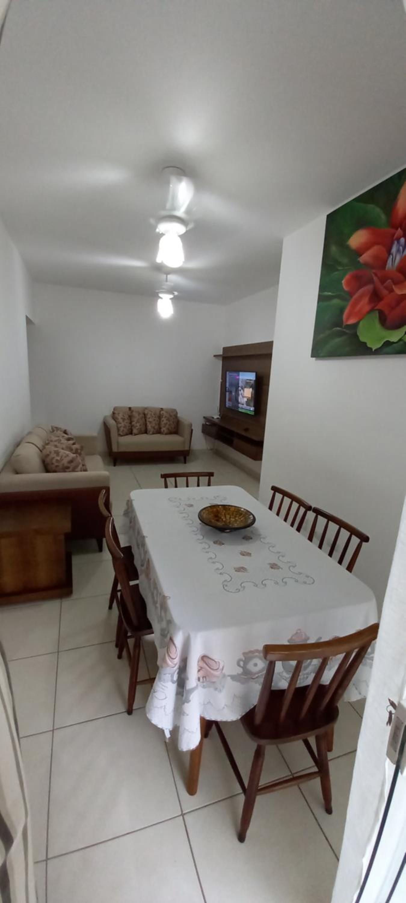 Apartment with Balcony - Photo 38