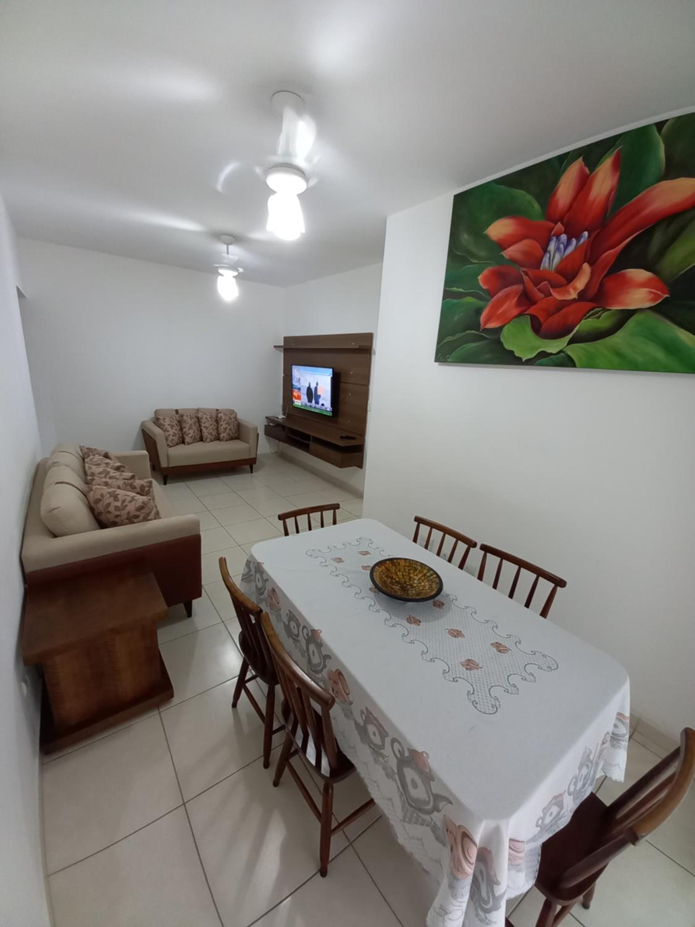 Apartment with Balcony - Photo 39